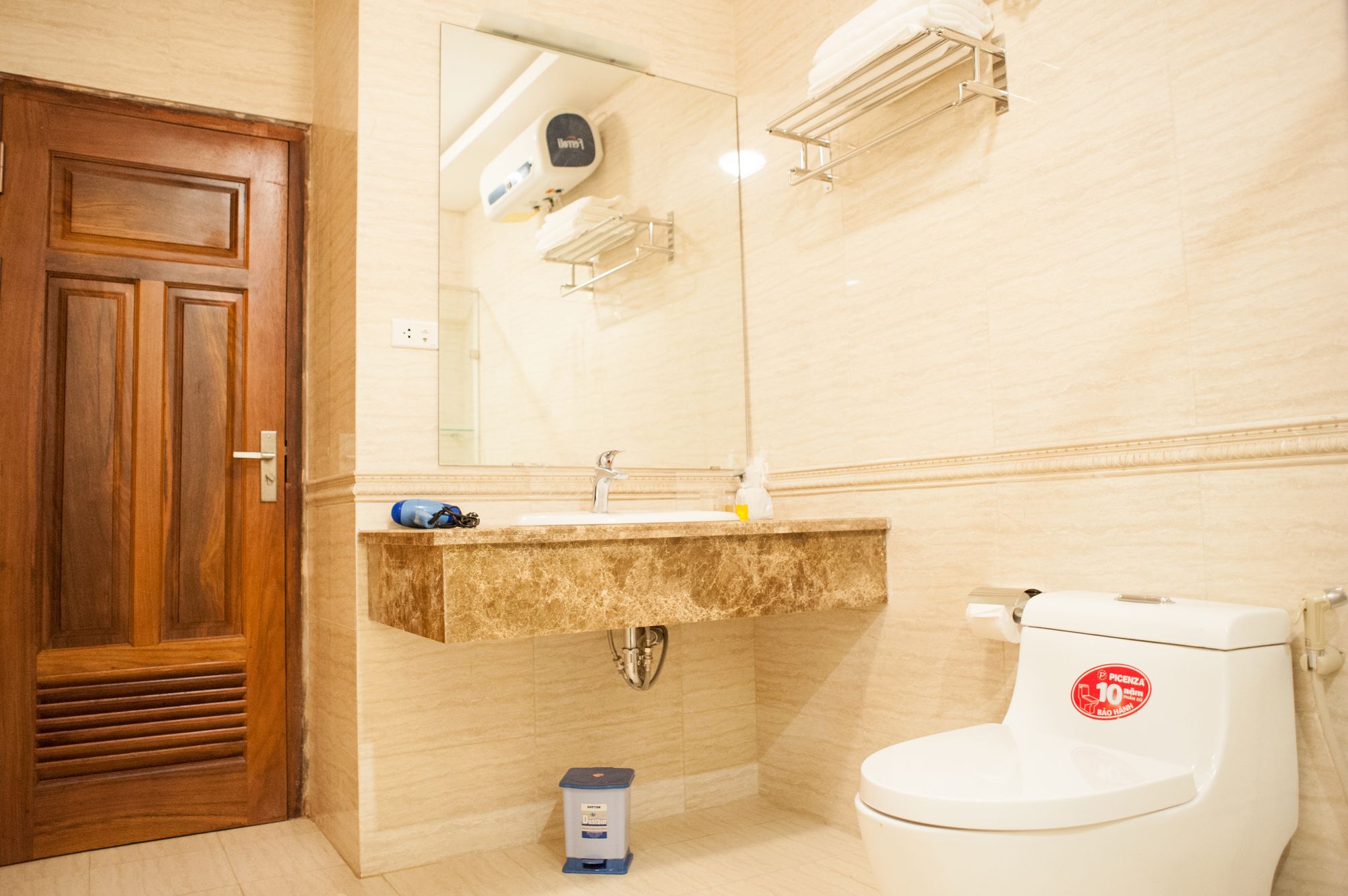 Mely Hotel