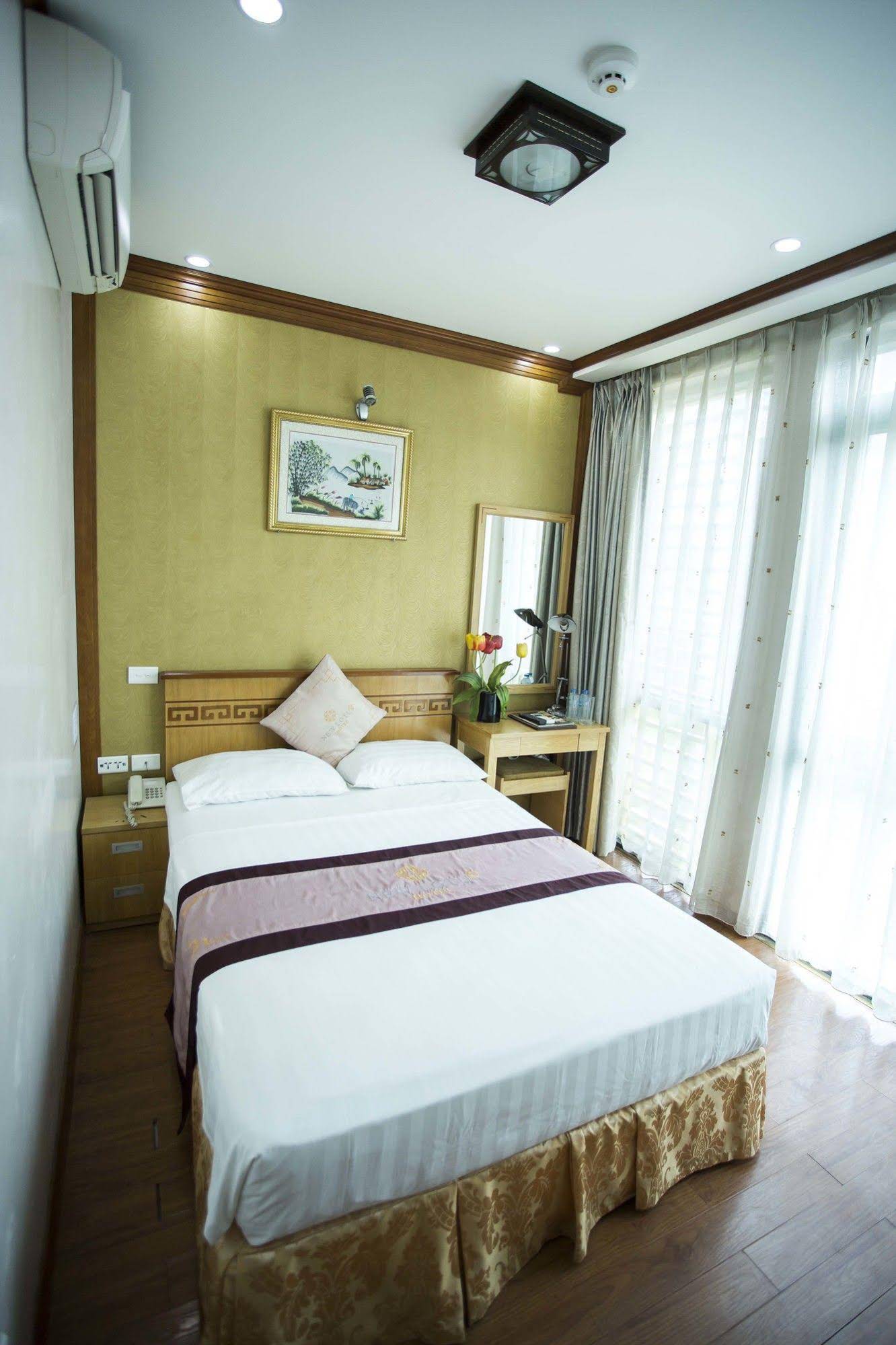 New Lotus Hotel