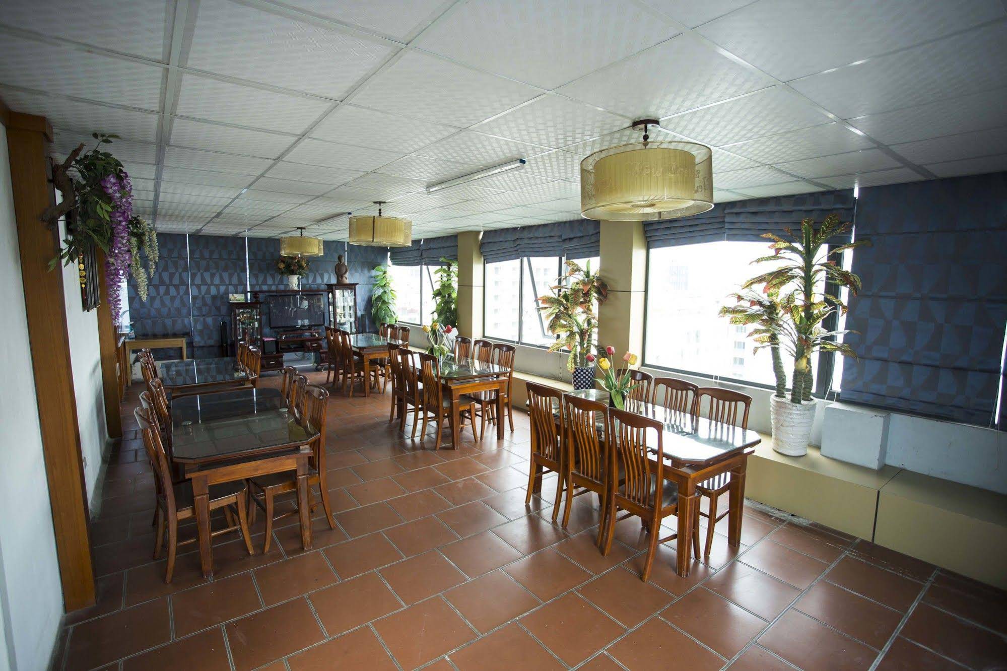 New Lotus Hotel