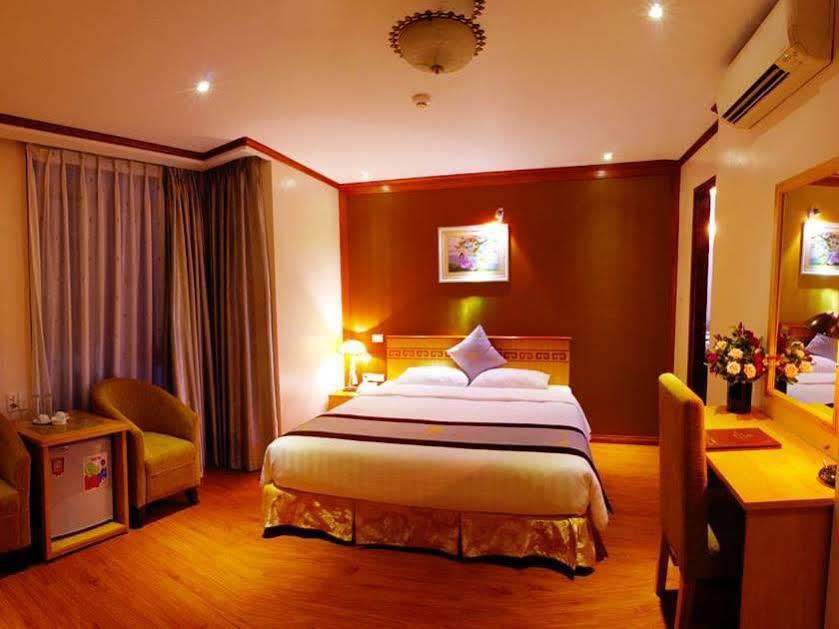 New Lotus Hotel