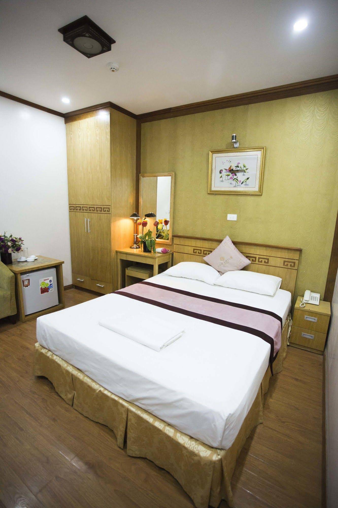 New Lotus Hotel
