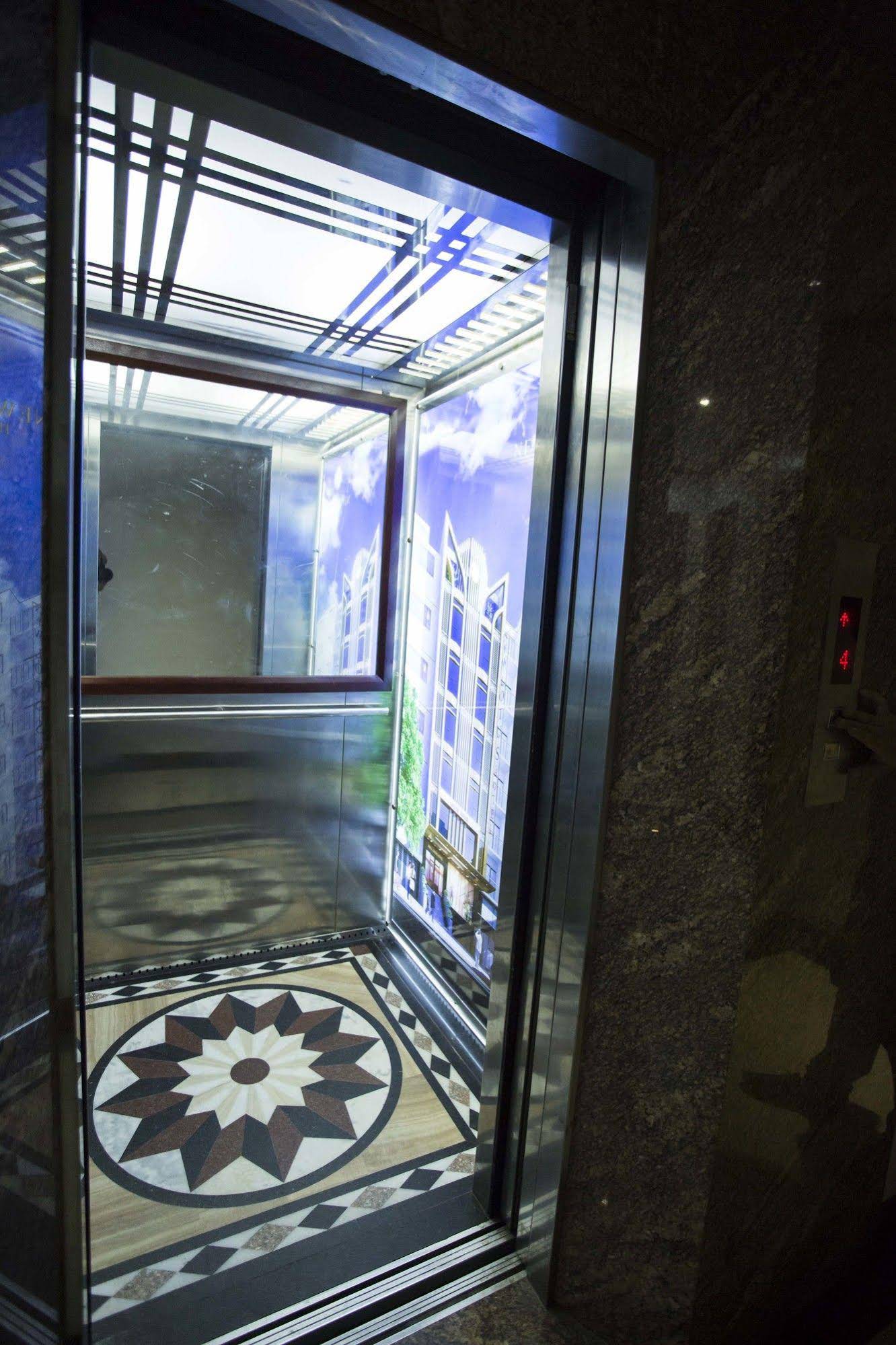 New Lotus Hotel