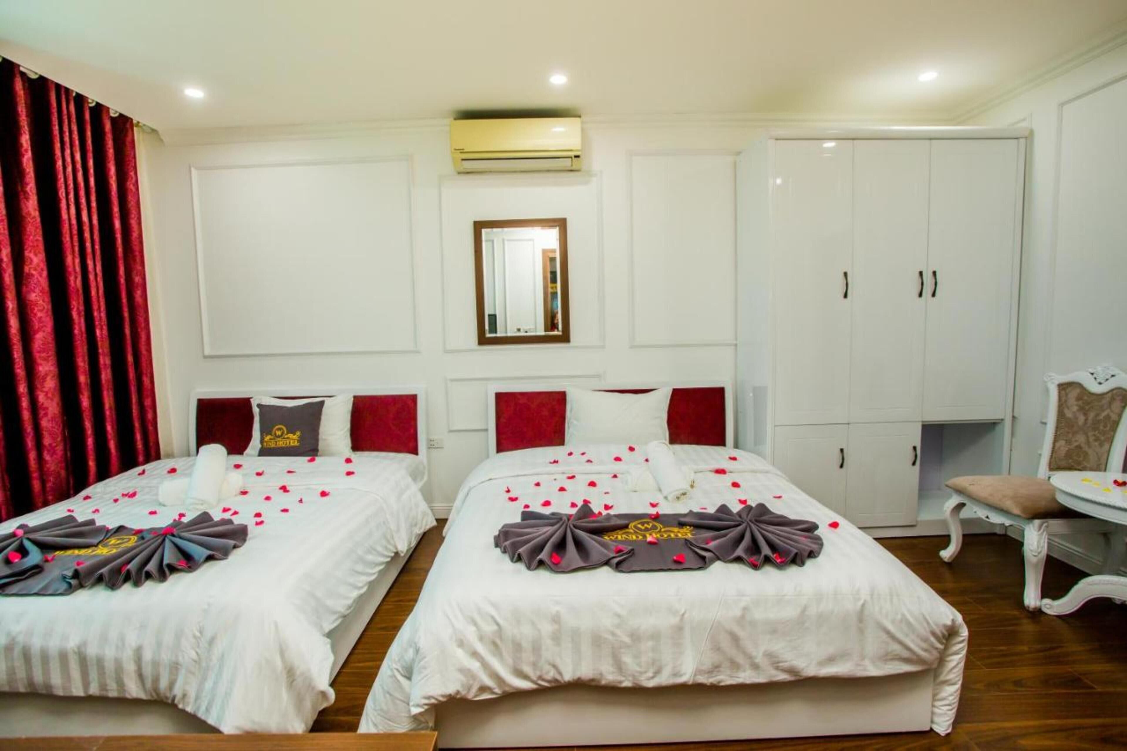 OYO 1155 Wind Hotel