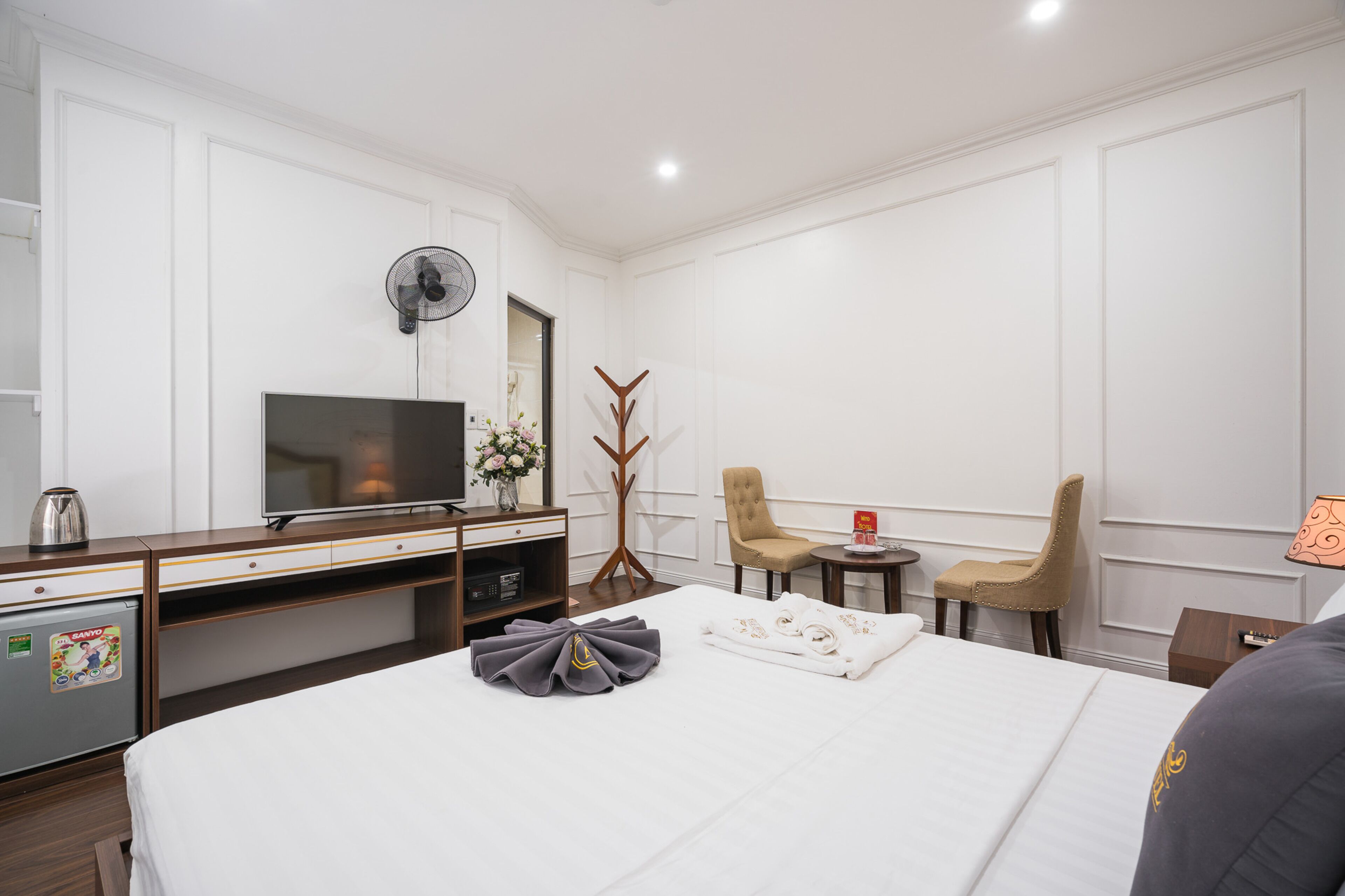 OYO 1155 Wind Hotel
