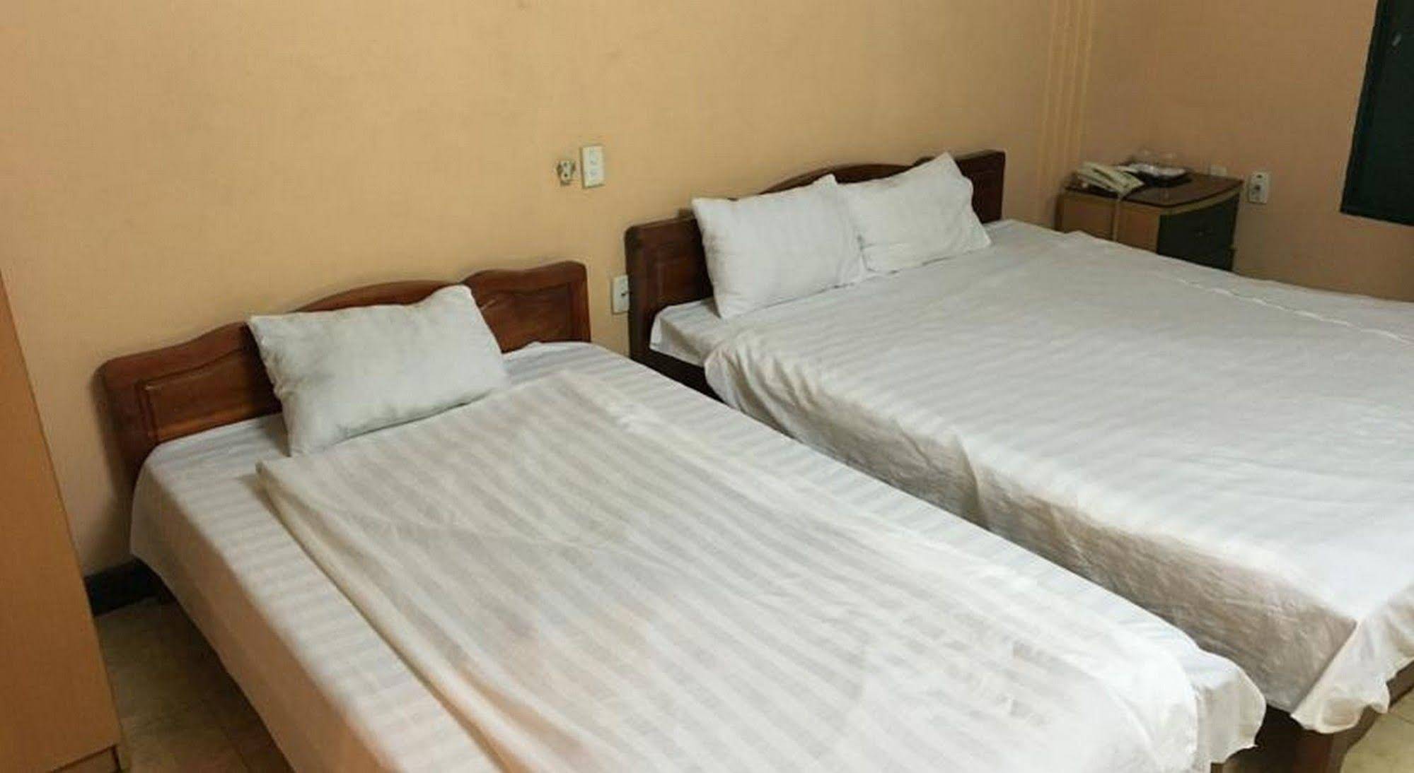 Quan Hoa Hotel