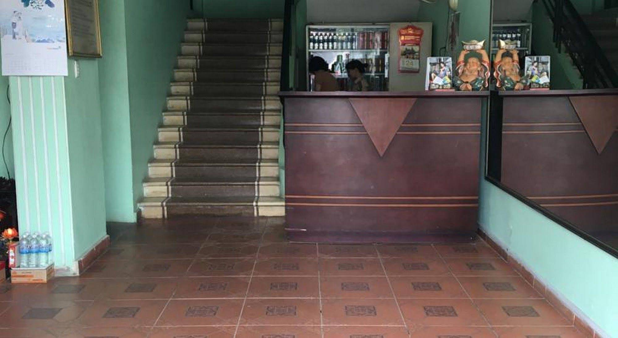 Quan Hoa Hotel