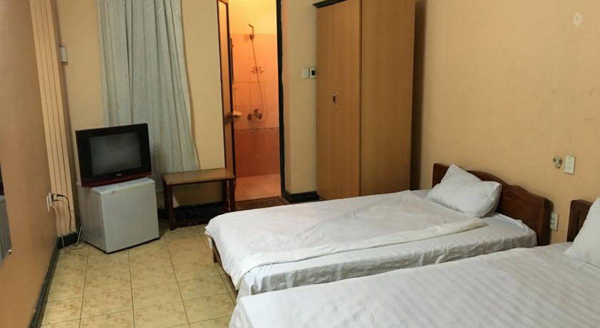 Quan Hoa Hotel