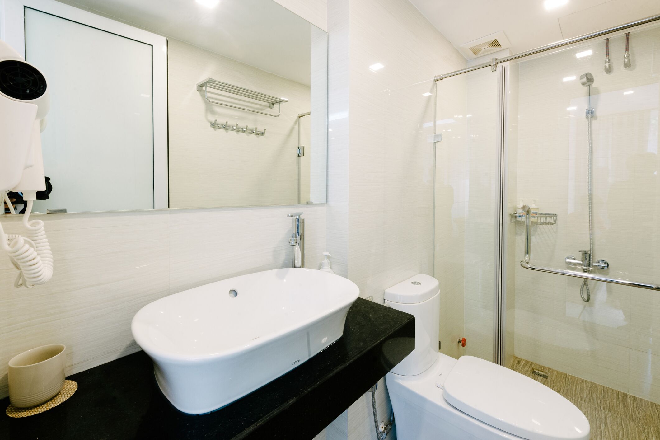 Quyet Homestay - Adults Only