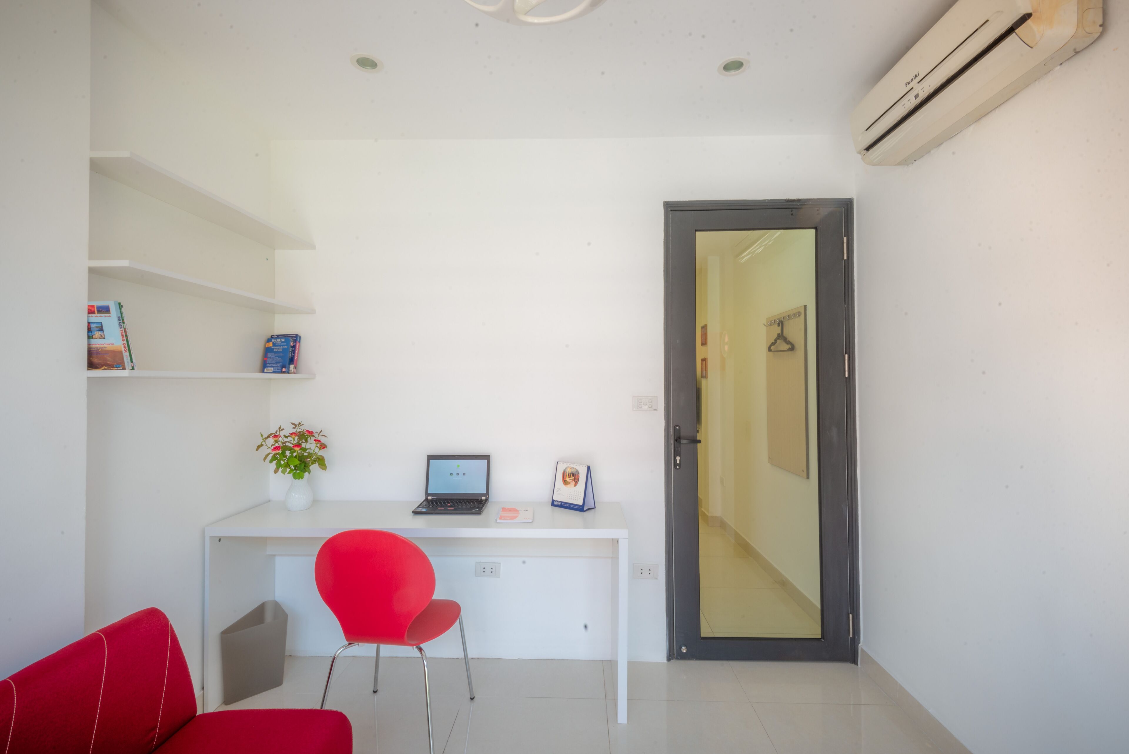 Quyet Homestay - Adults Only