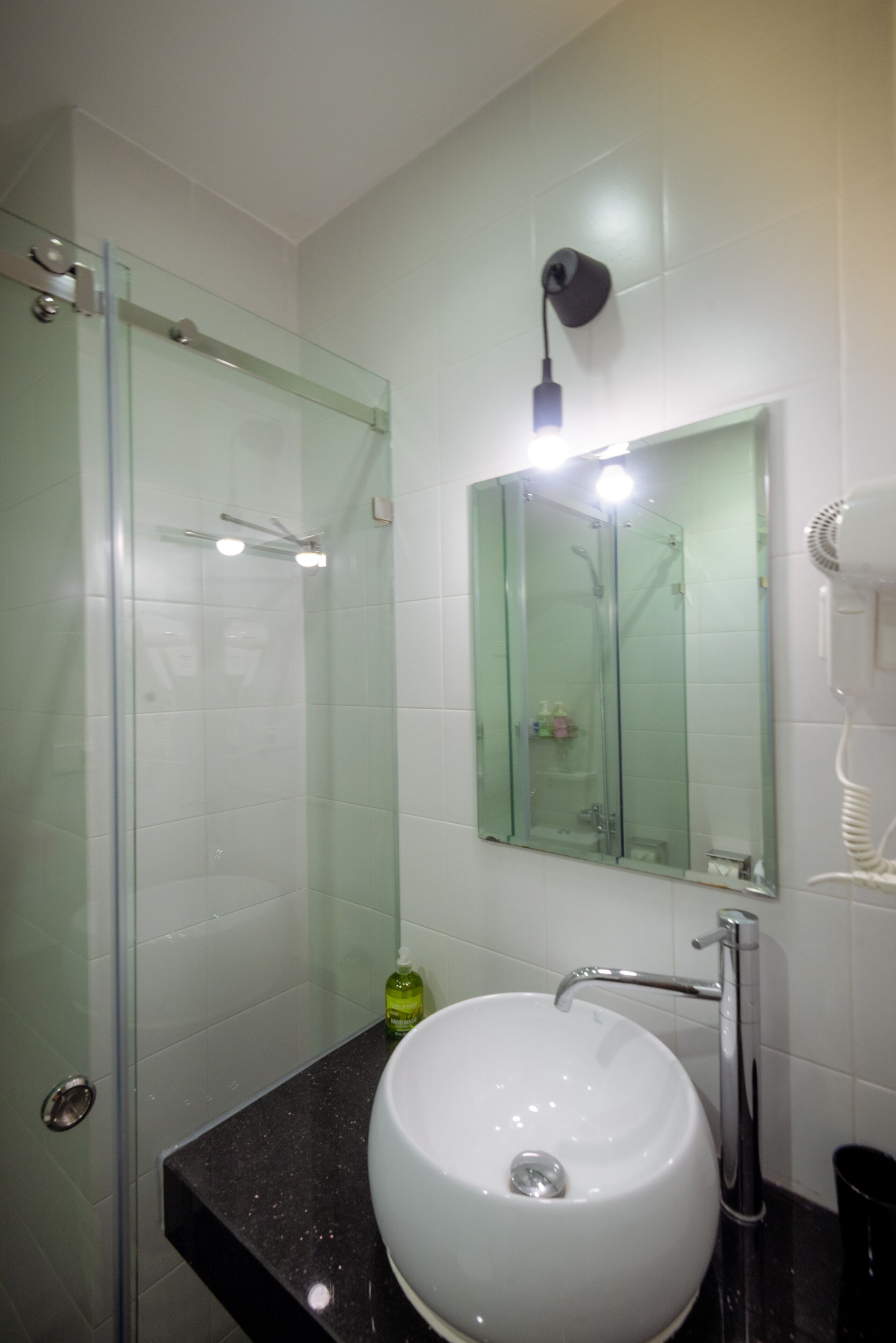 Quyet Homestay - Adults Only