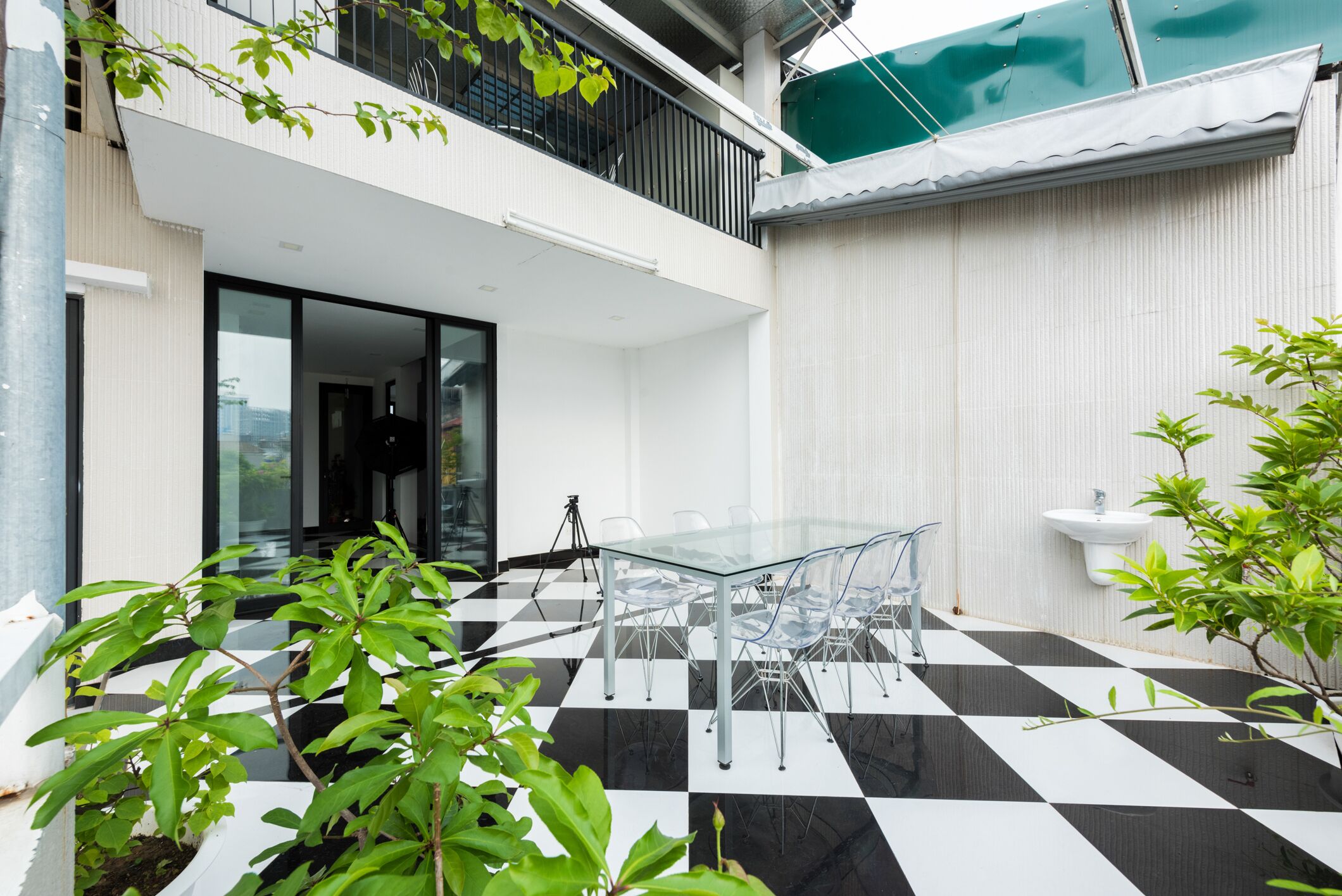 Quyet Homestay - Adults Only