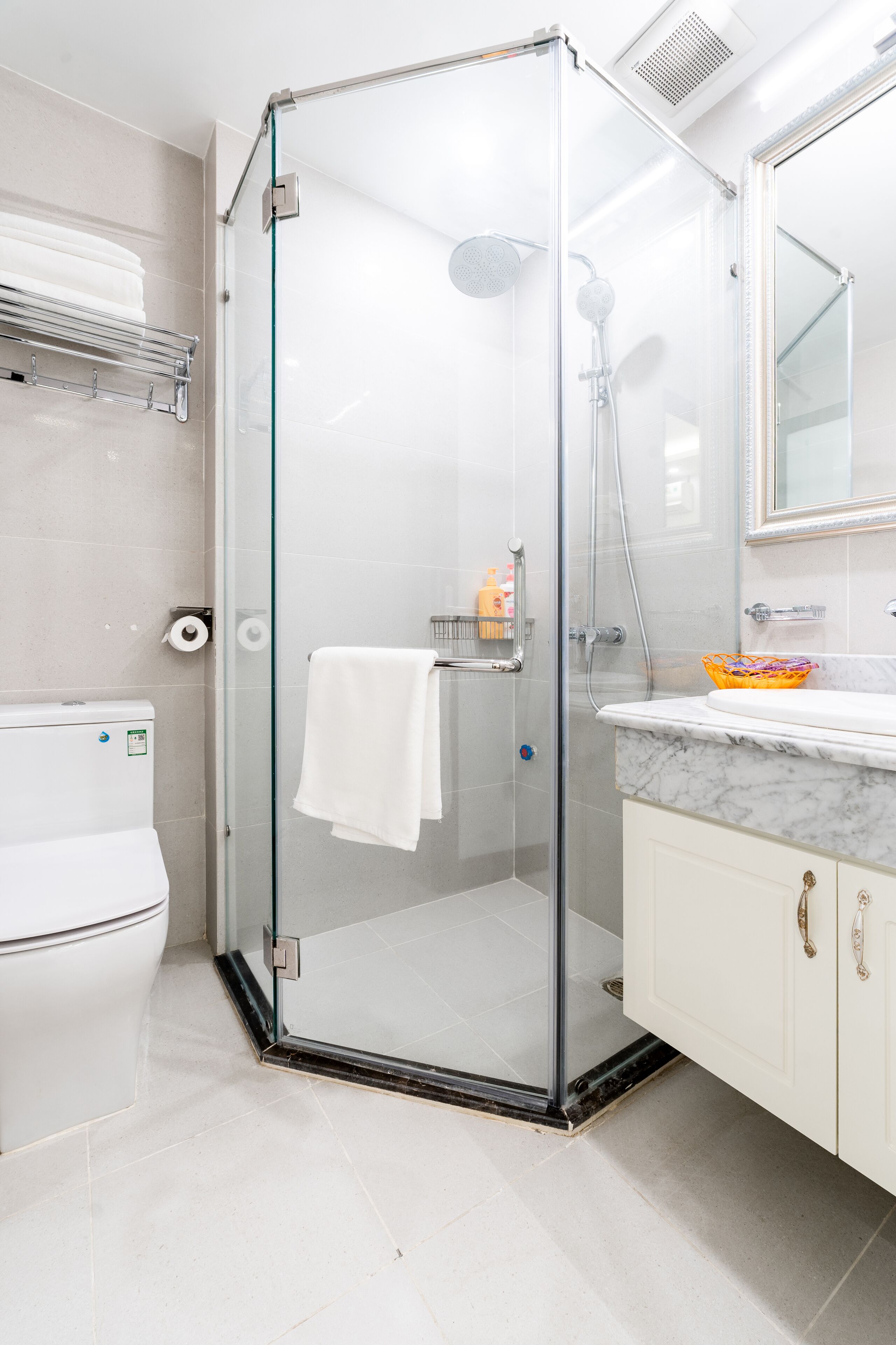Rosy Apartment Nam Trung Yen
