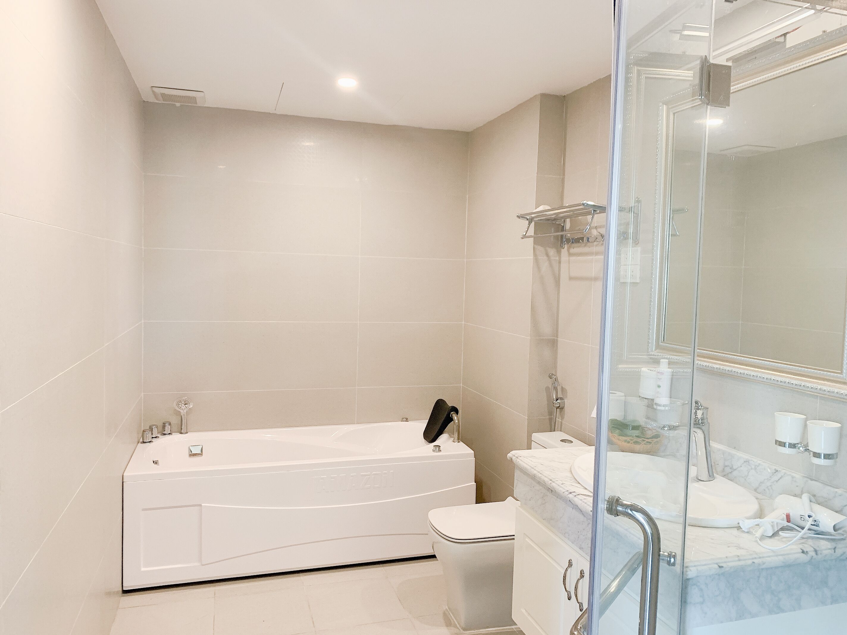 Rosy Apartment Nam Trung Yen