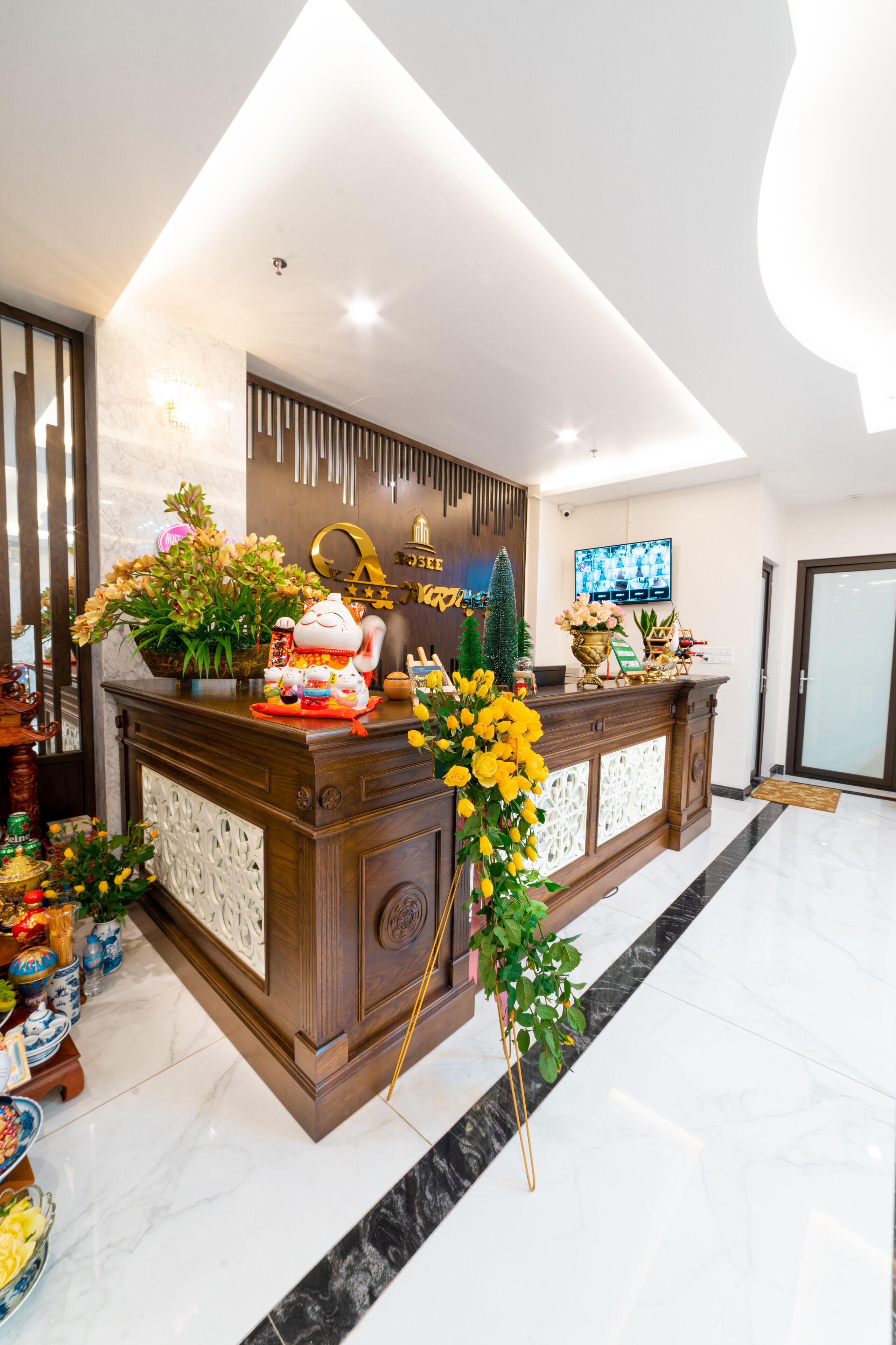 Rosy Apartment Nam Trung Yen