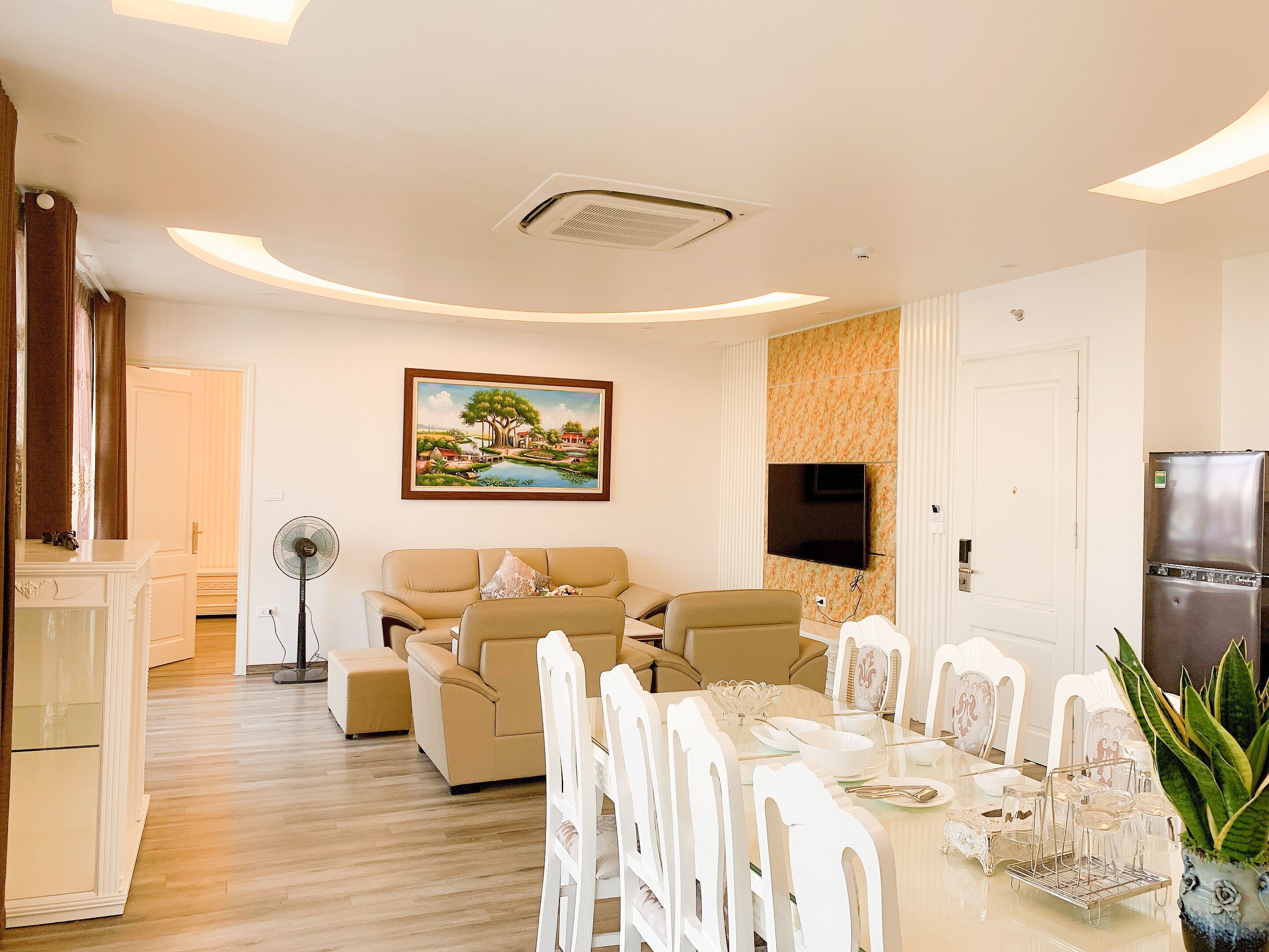 Rosy Apartment Nam Trung Yen