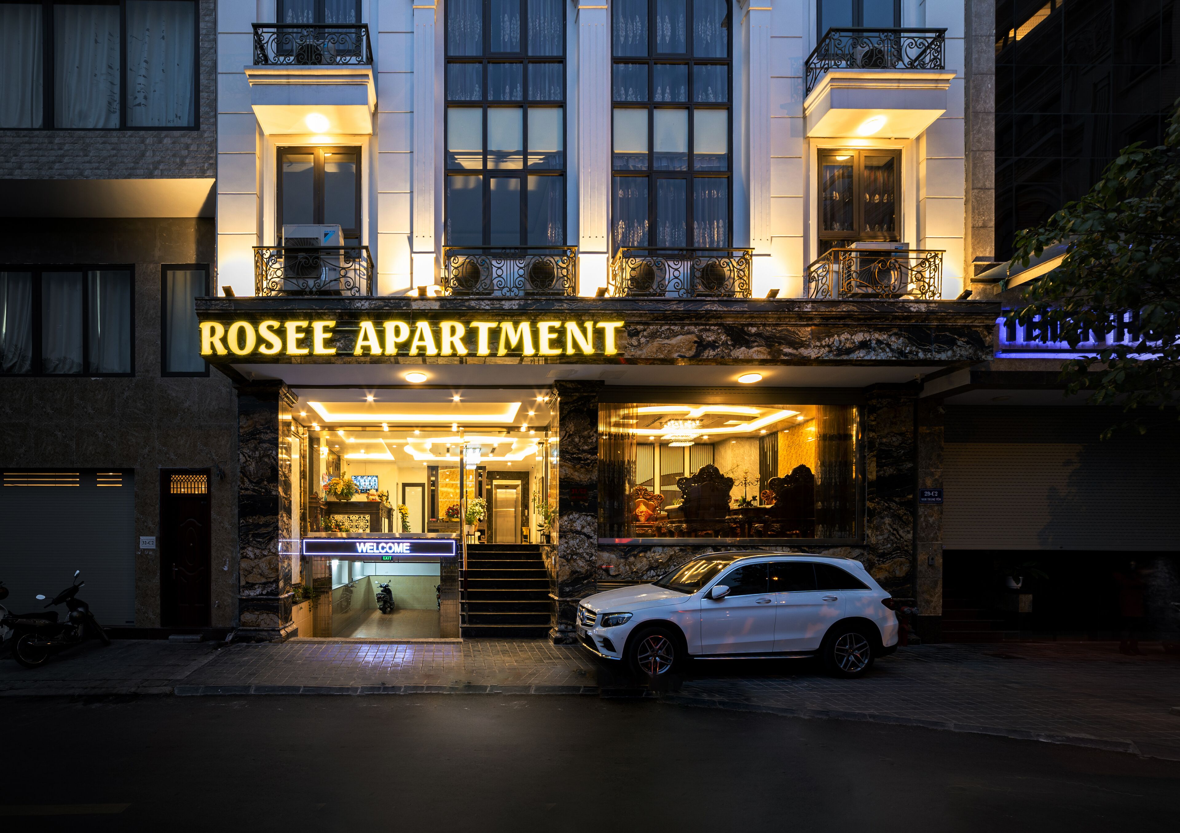 Rosy Apartment Nam Trung Yen