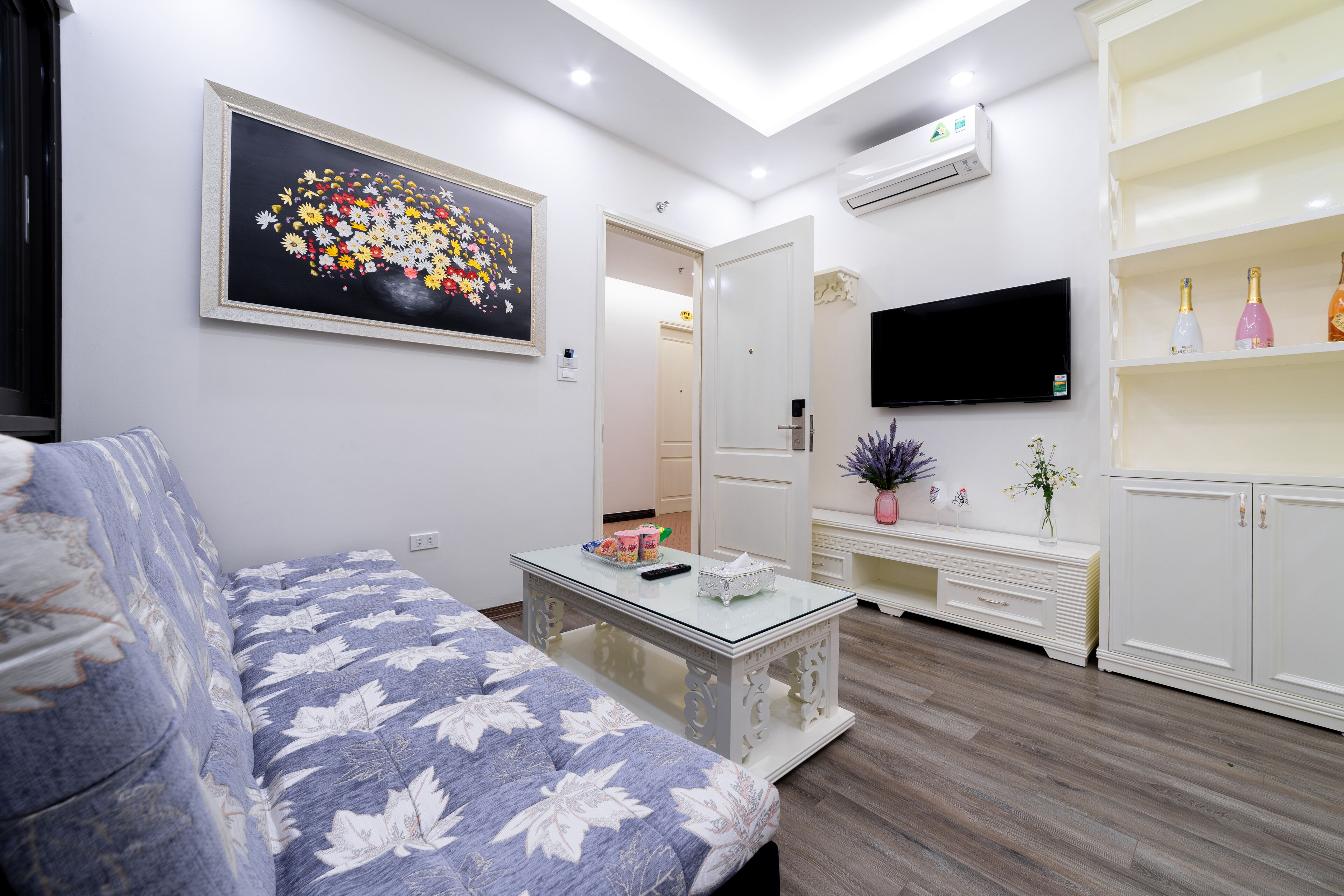 Rosy Apartment Nam Trung Yen