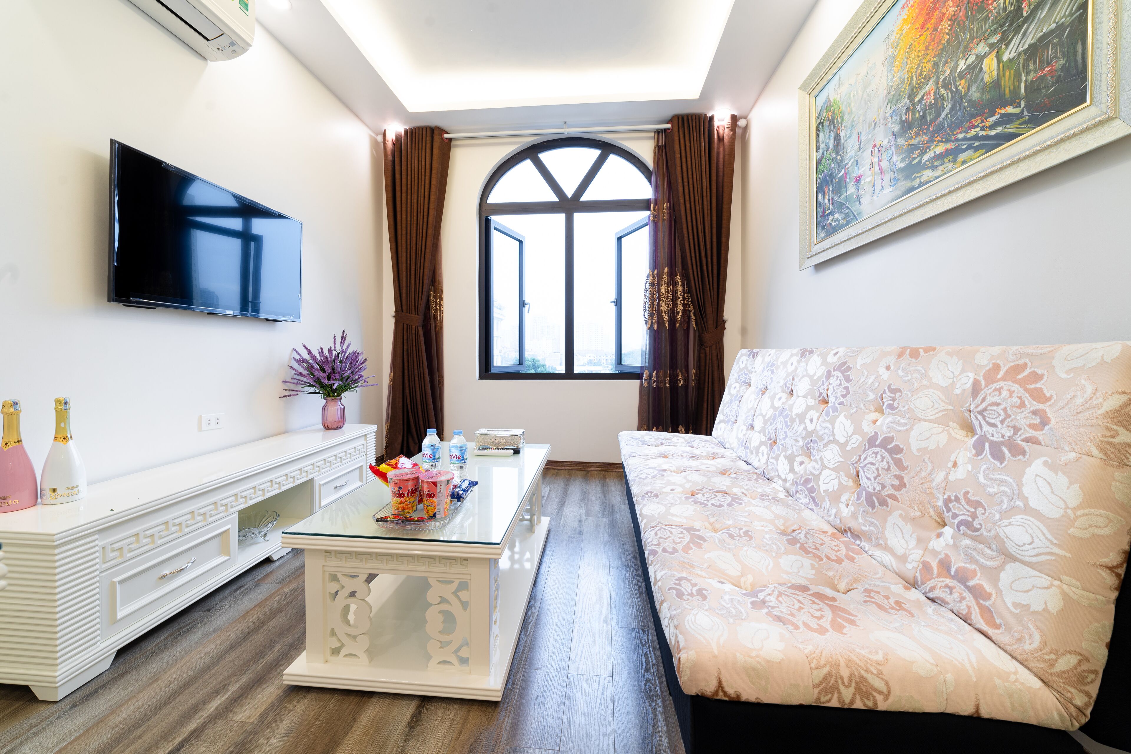 Rosy Apartment Nam Trung Yen