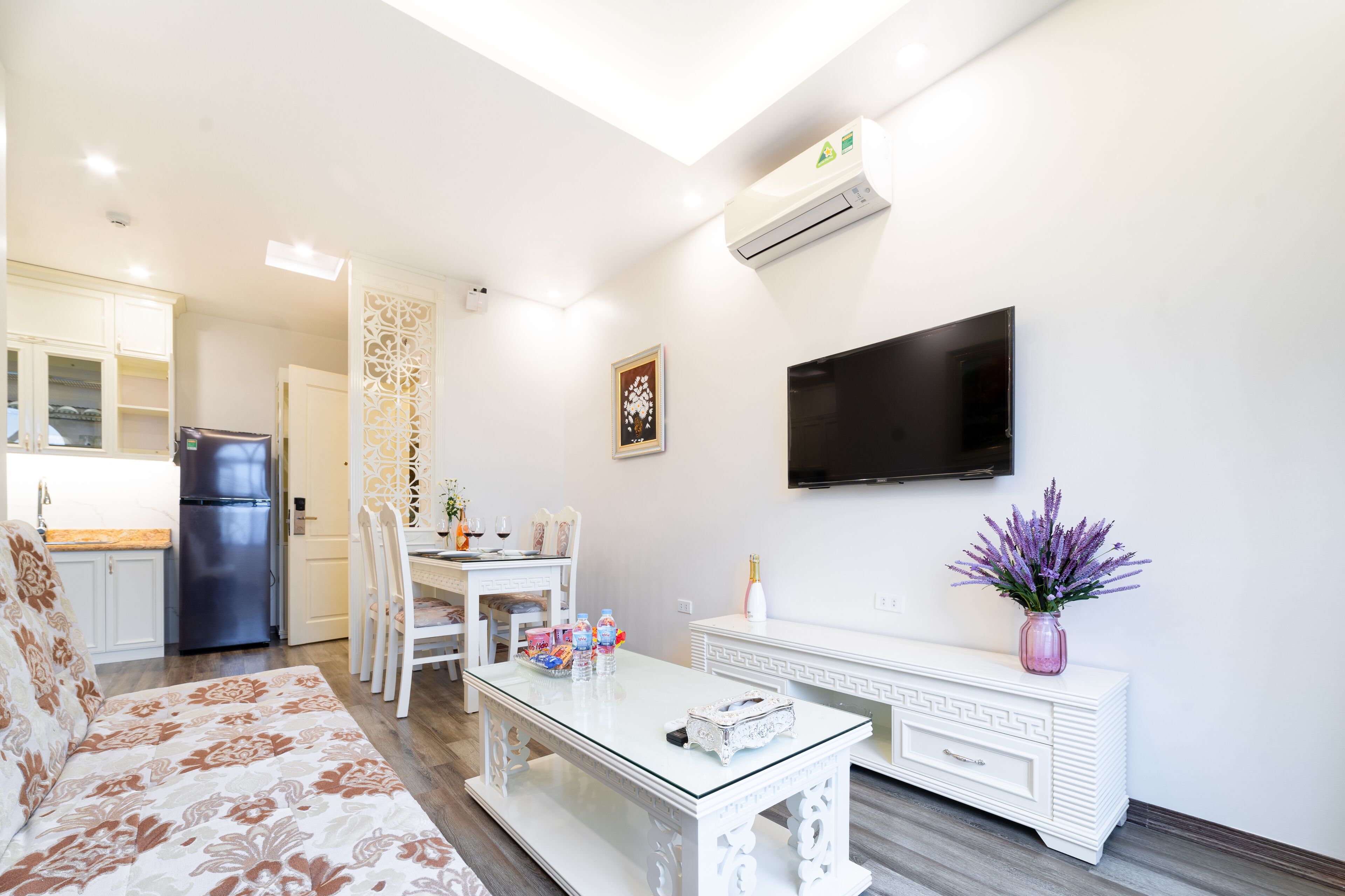 Rosy Apartment Nam Trung Yen