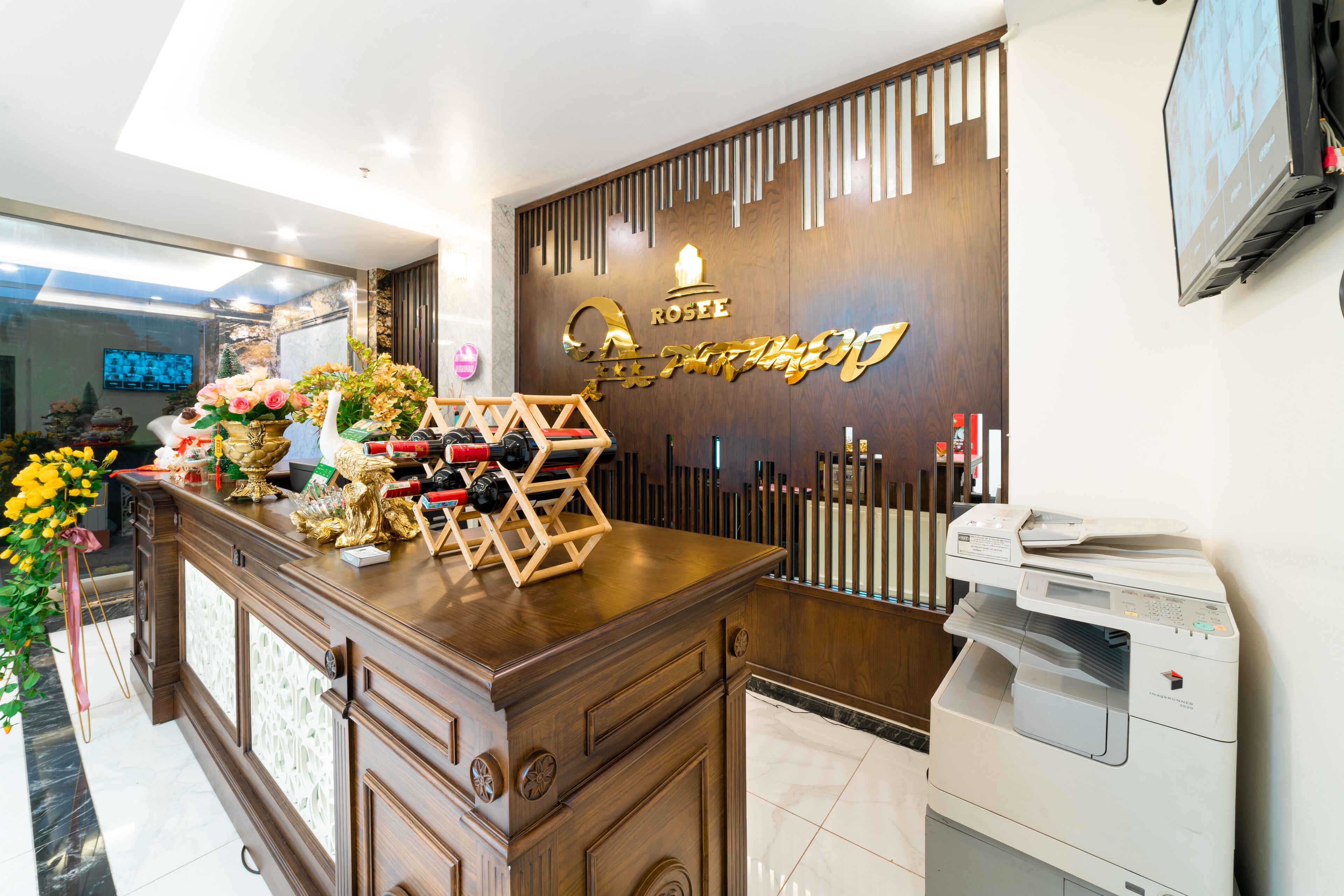 Rosy Apartment Nam Trung Yen