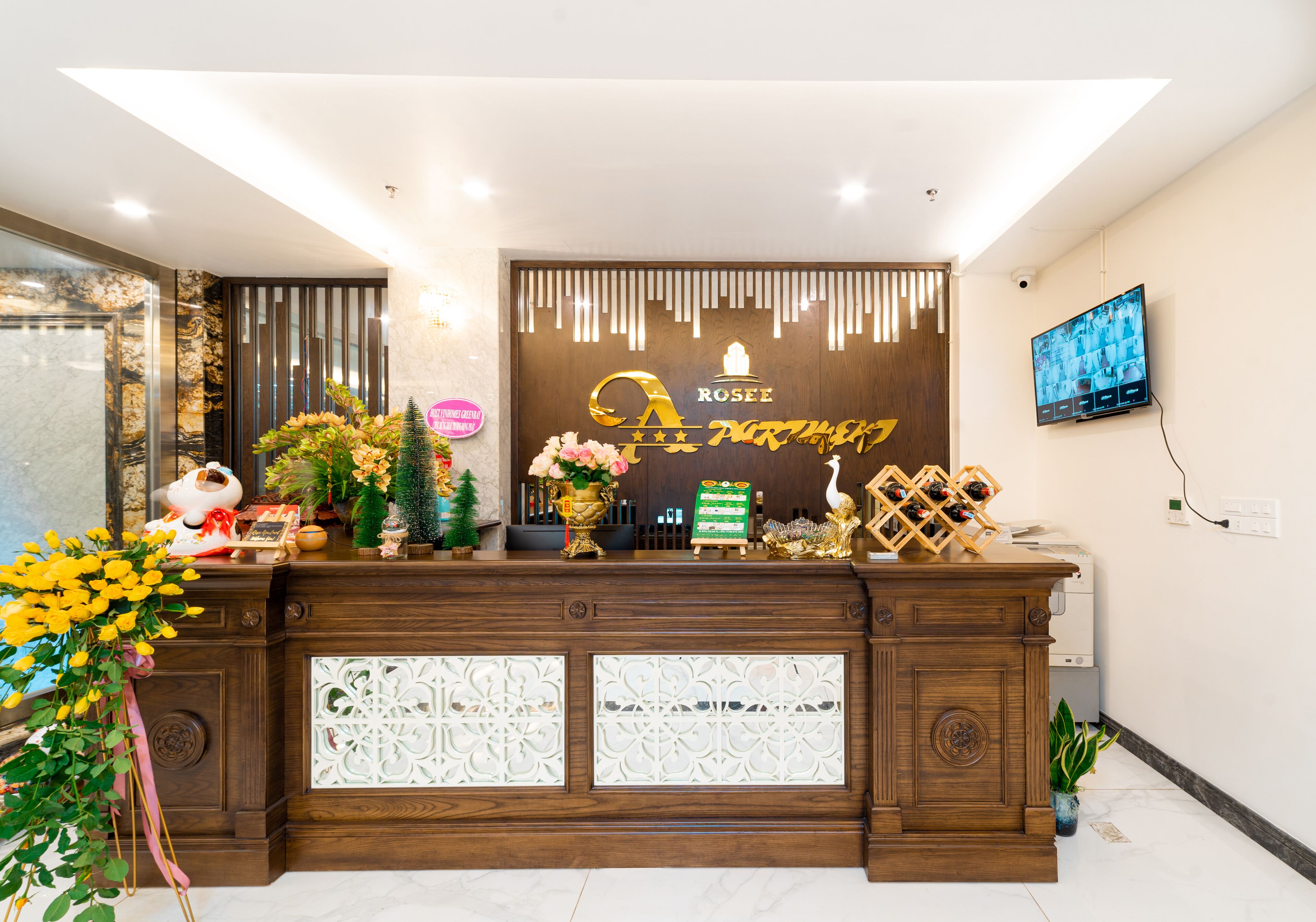 Rosy Apartment Nam Trung Yen