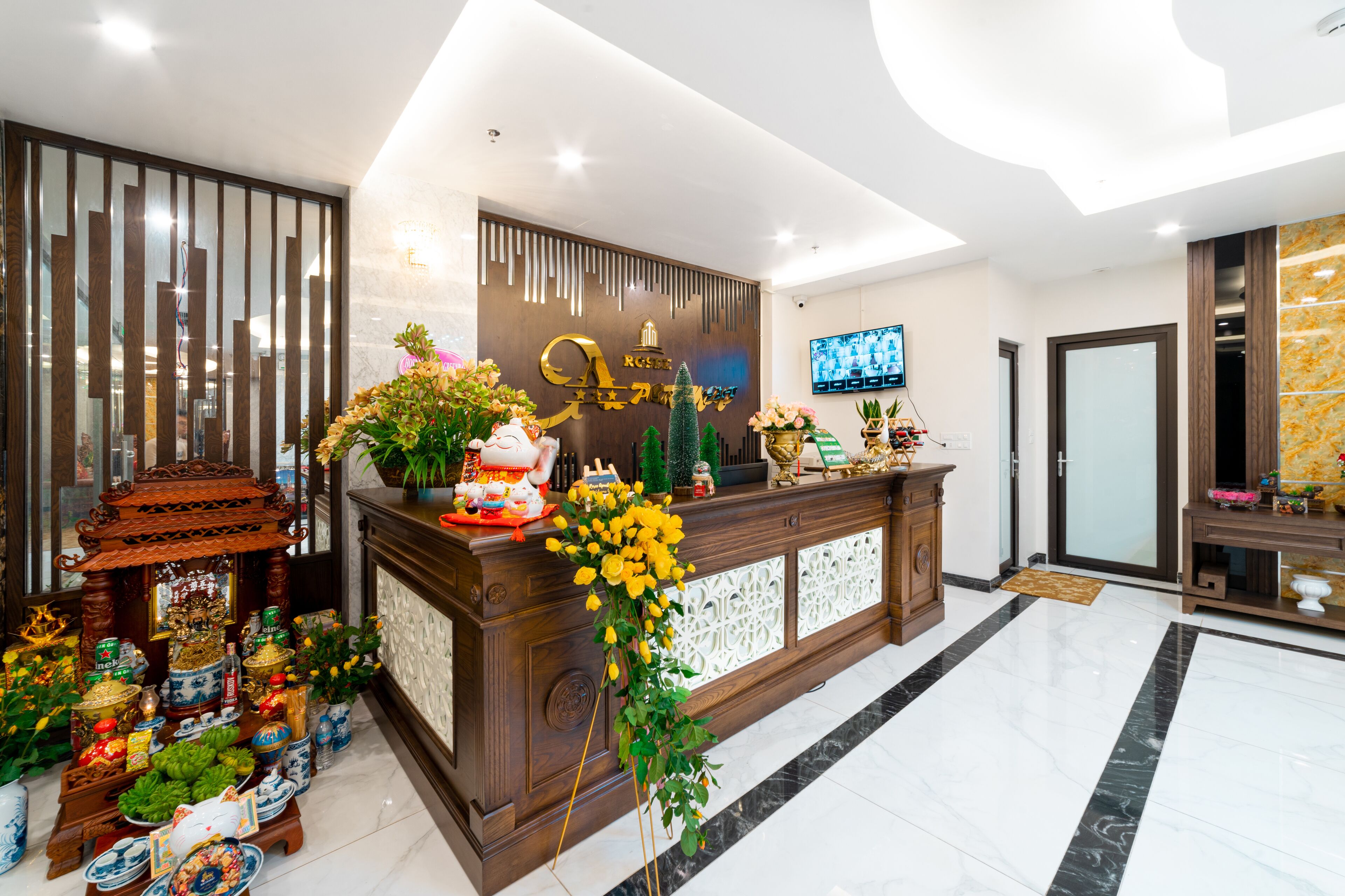 Rosy Apartment Nam Trung Yen
