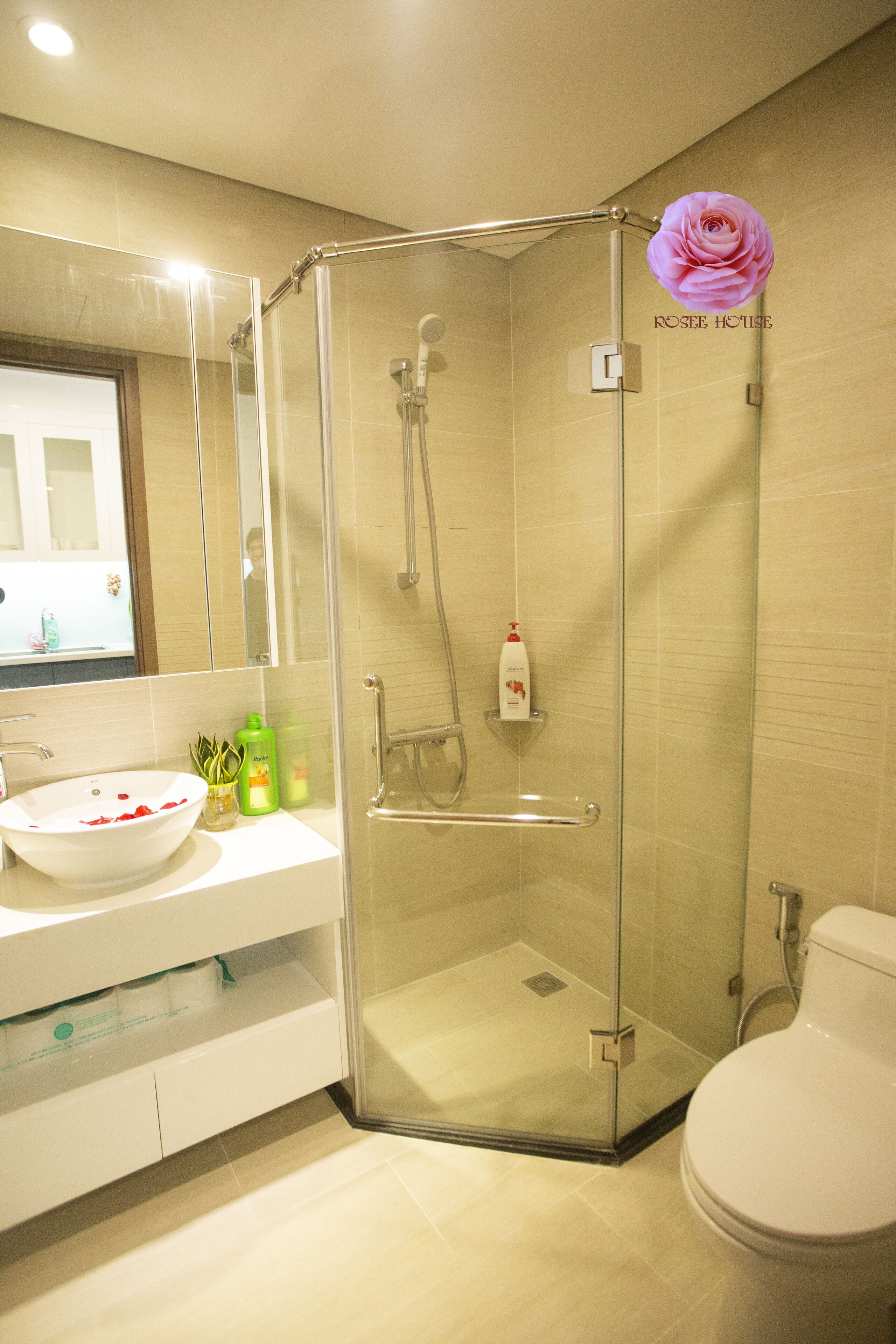 Rosy Home