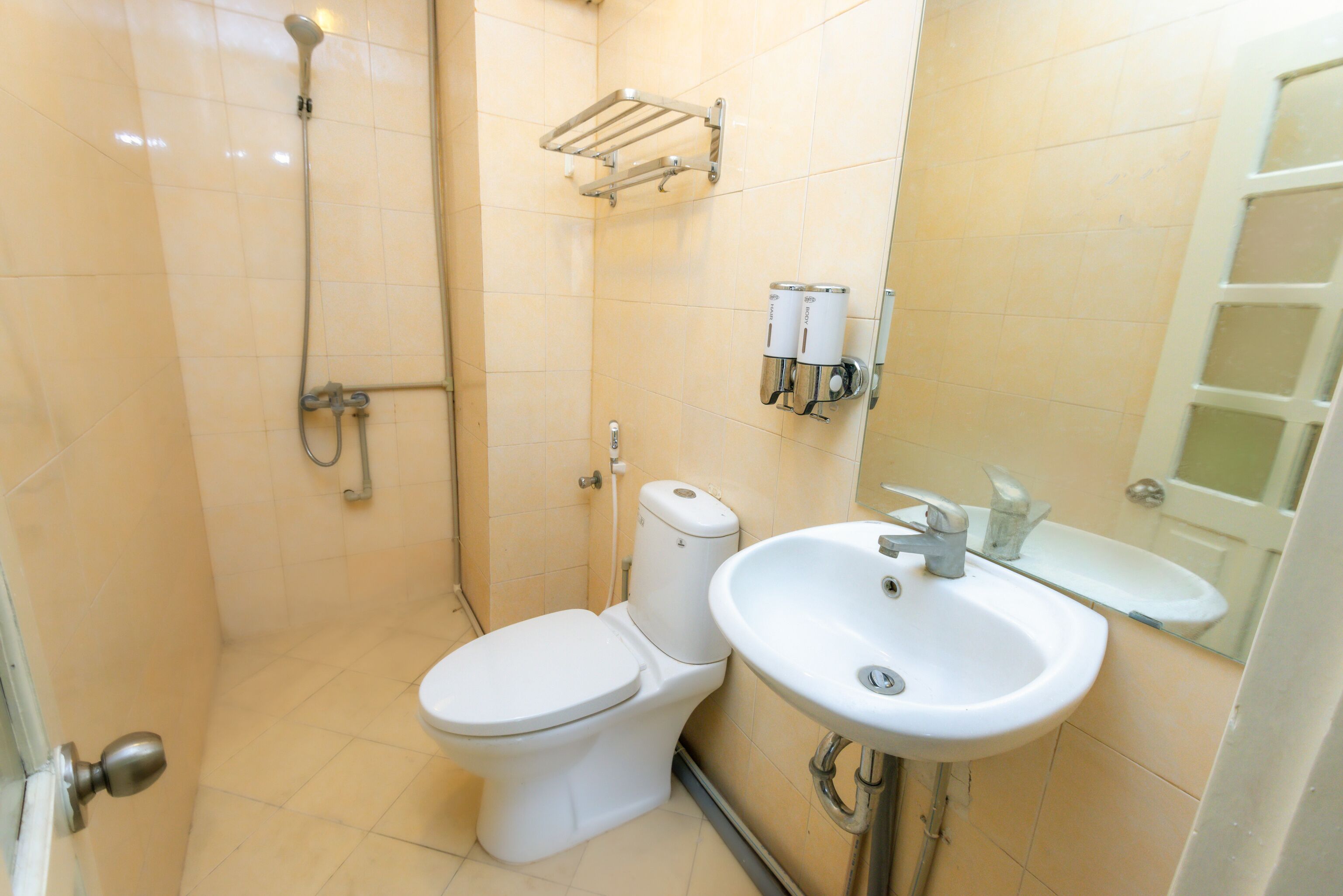 Spot On 927 Hanoi Dorm 1