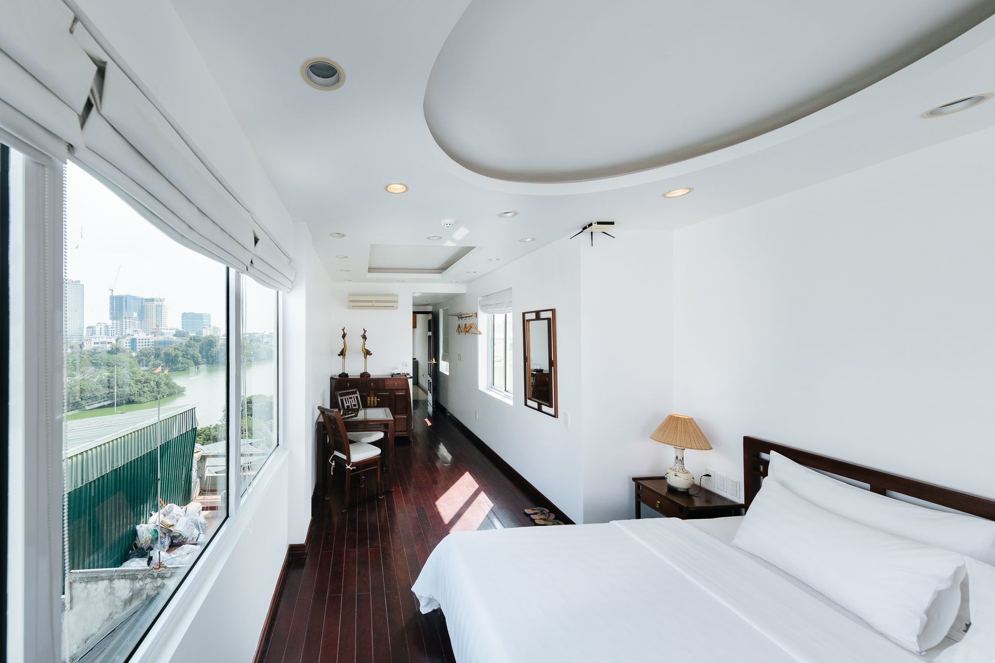 VietHome-Doorstep to Hoan Kiem Lake