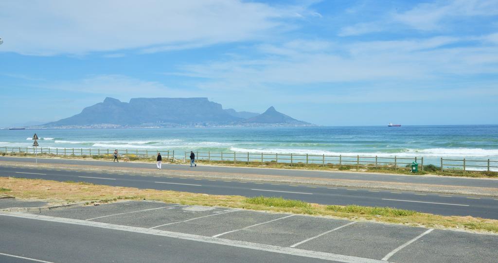 Blaauwberg Beach Hotel