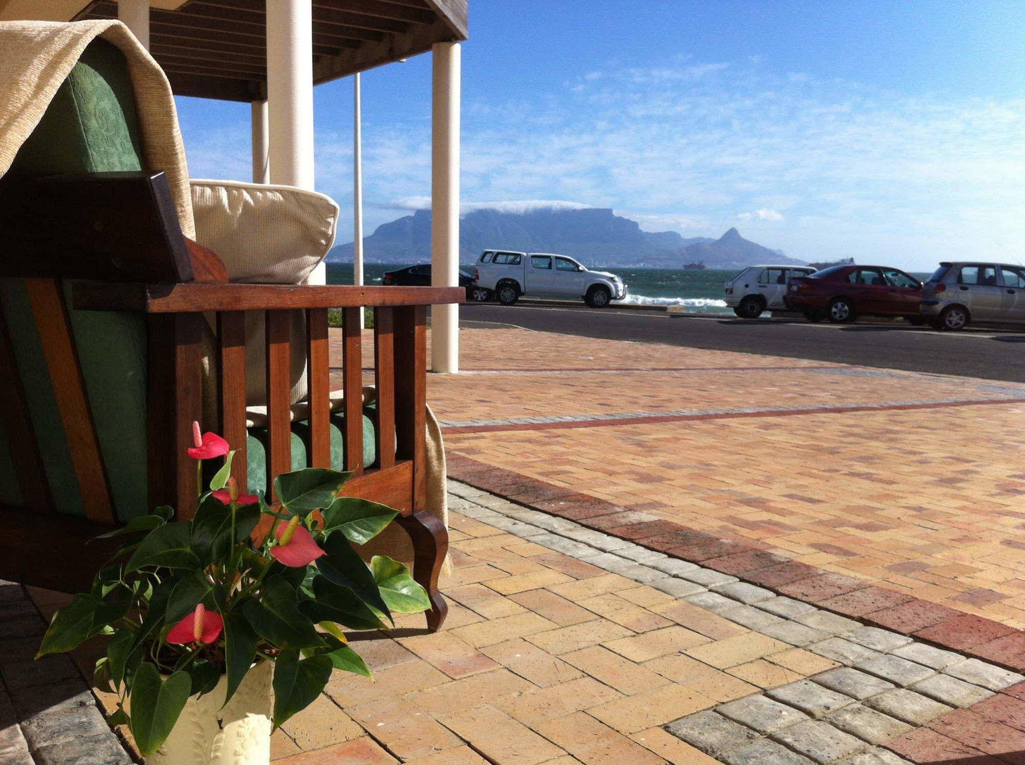 Blouberg Place