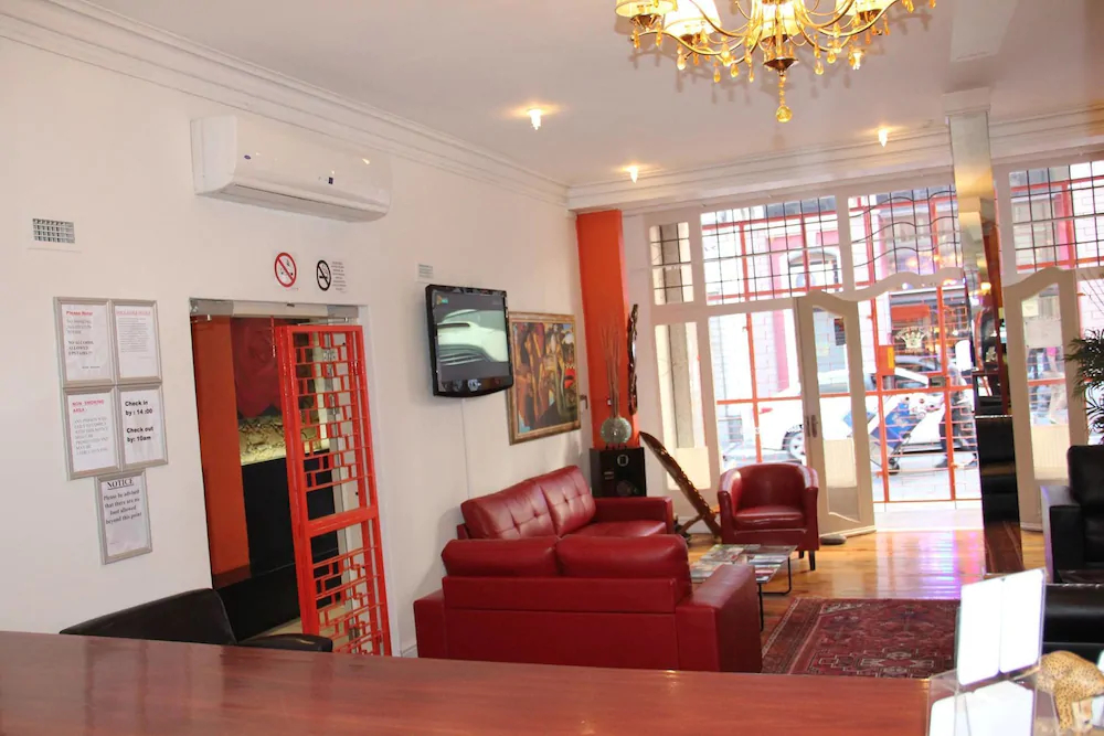 Forty 8 Backpackers Hotel