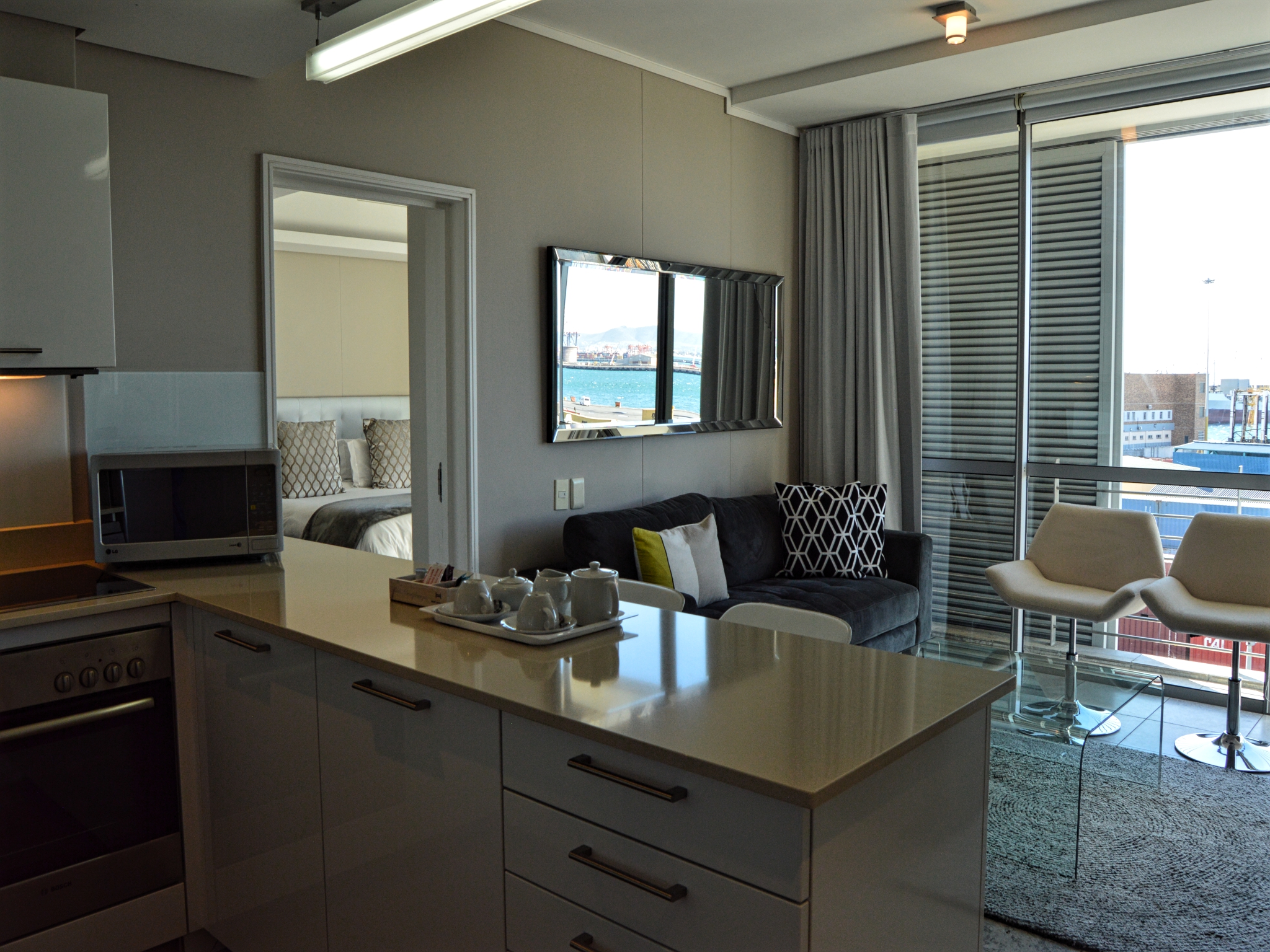 aha Harbour Bridge Hotel & Suites by Home From Home