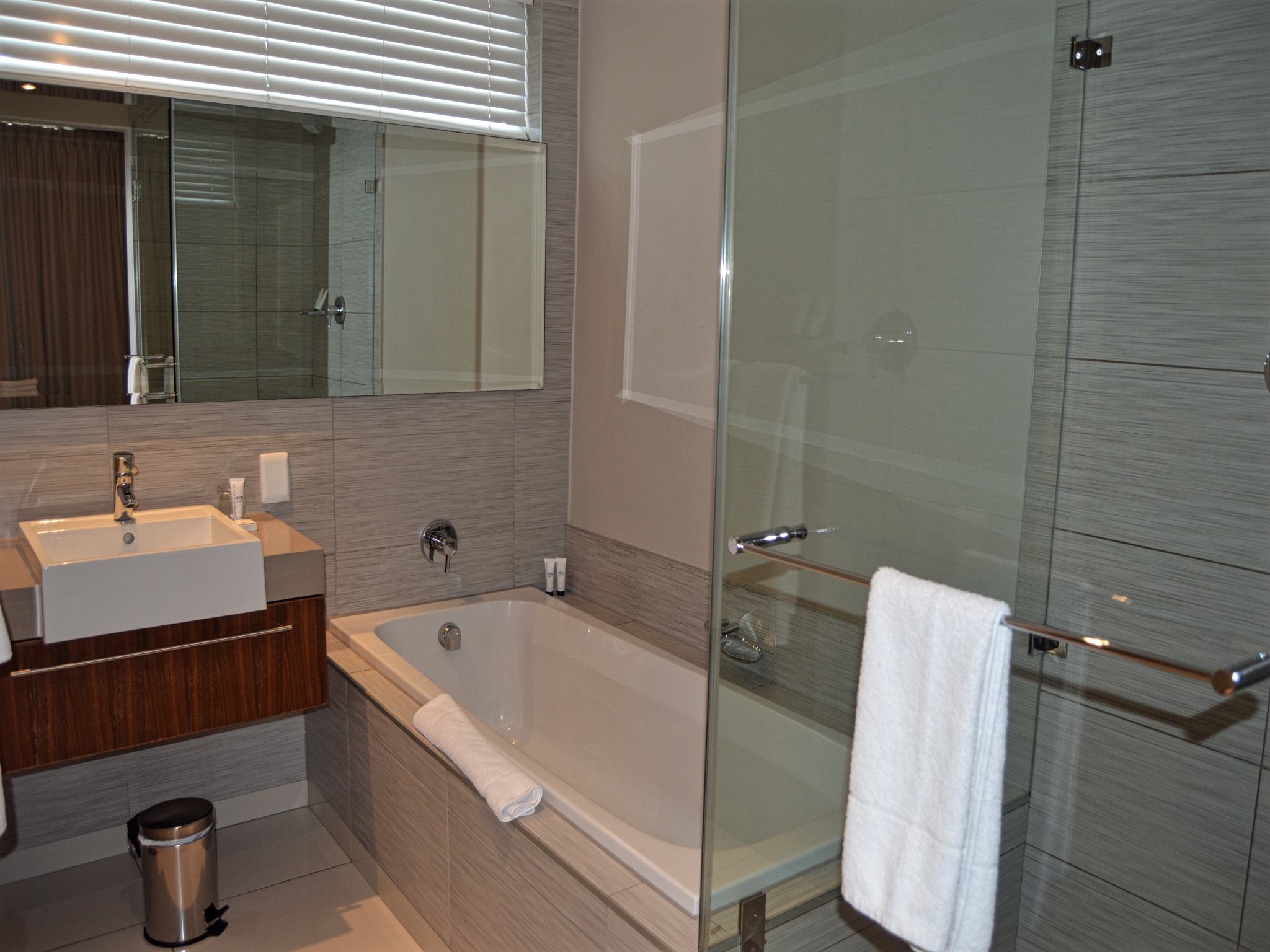 aha Harbour Bridge Hotel & Suites by Home From Home