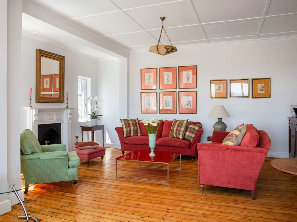 The Glam Guesthouse