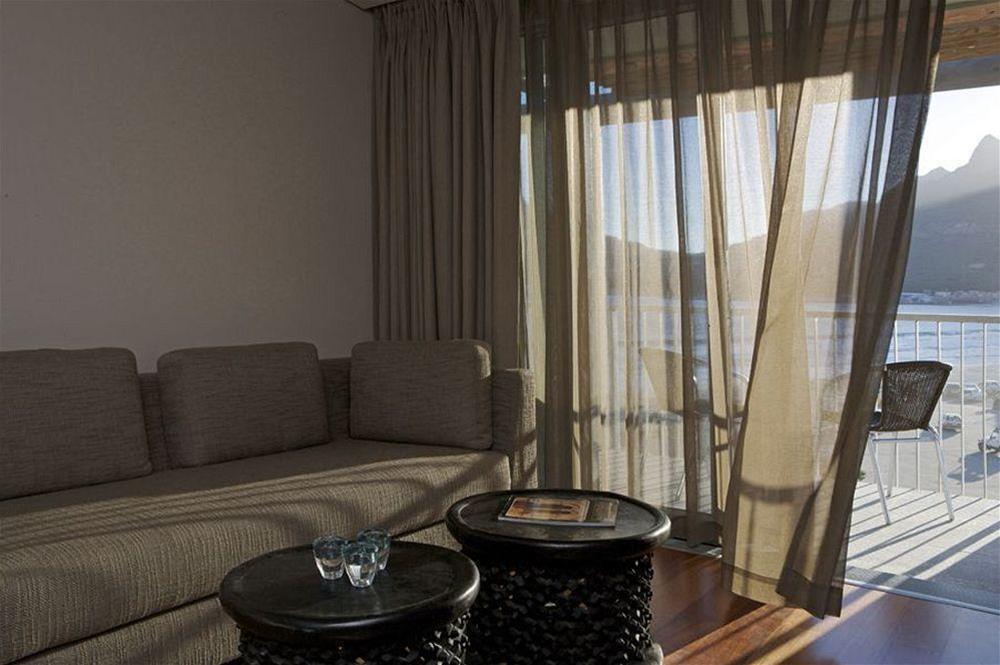 Chapmans Peak Beach Hotel