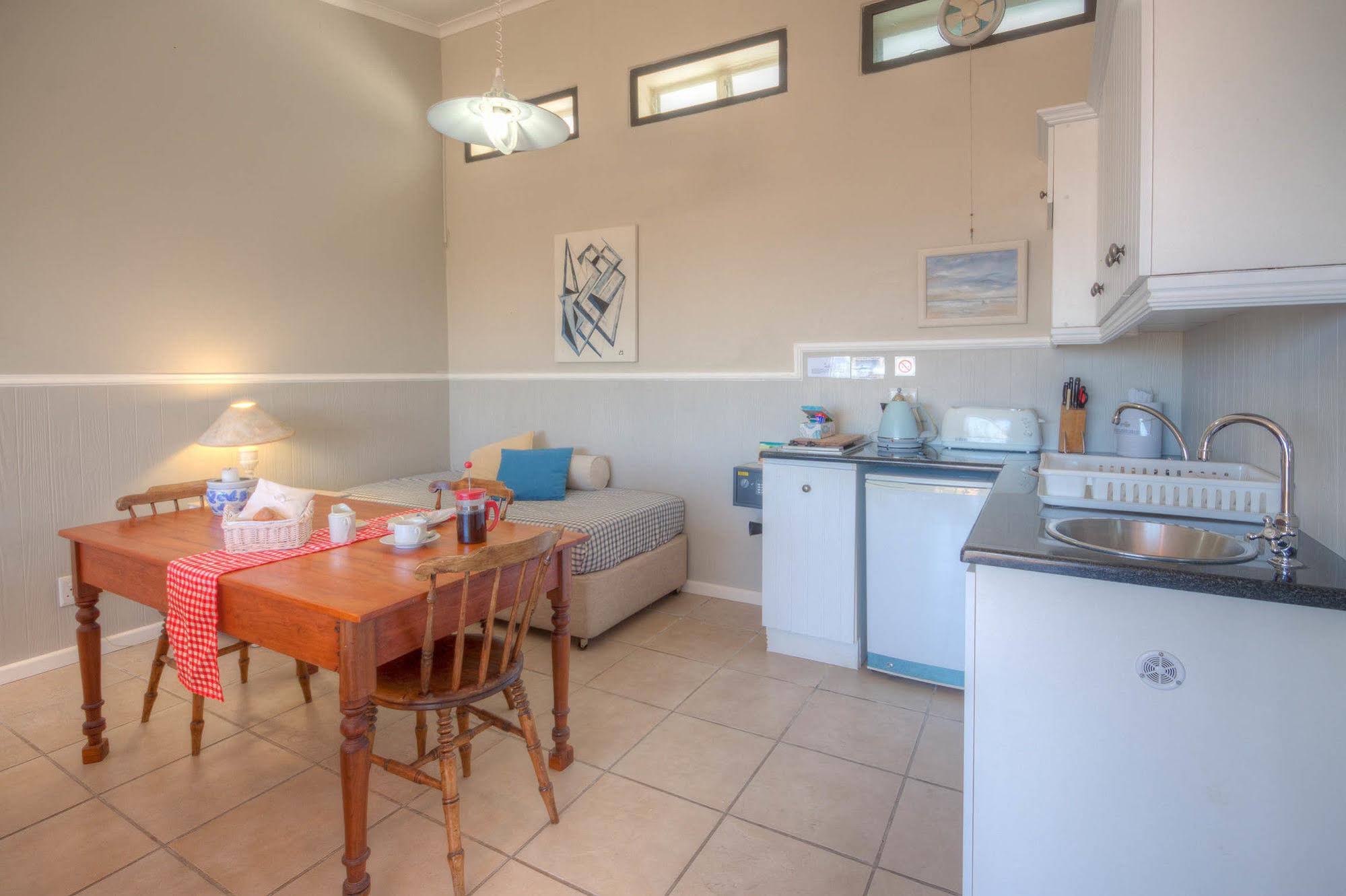The Lookout Guest House