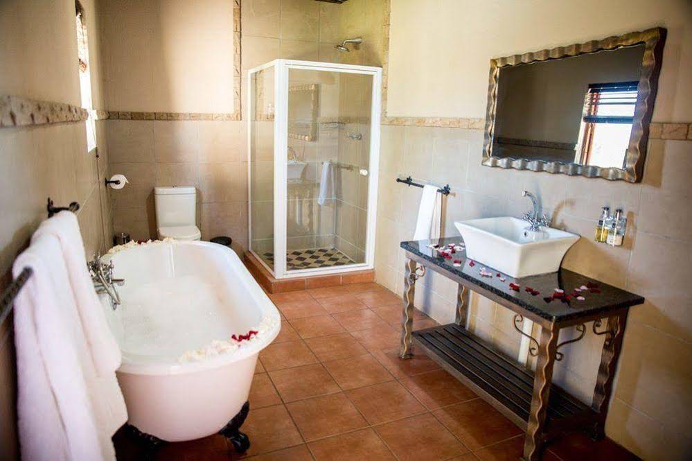 Thaba Legae Guest Lodge