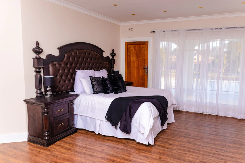 Residence 747 Borrowdale Brooke