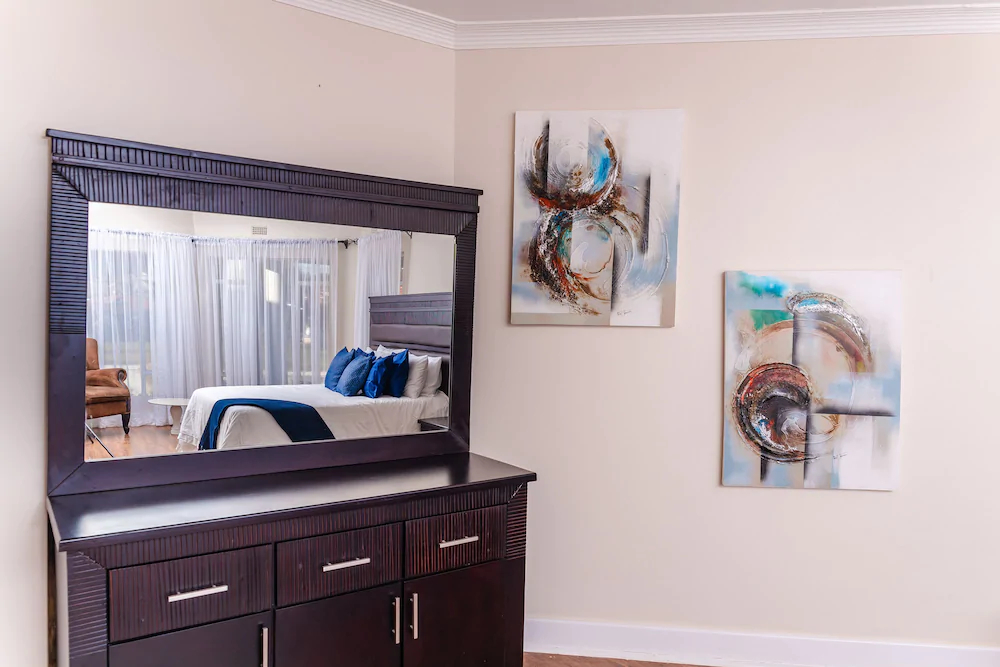 Residence 747 Borrowdale Brooke