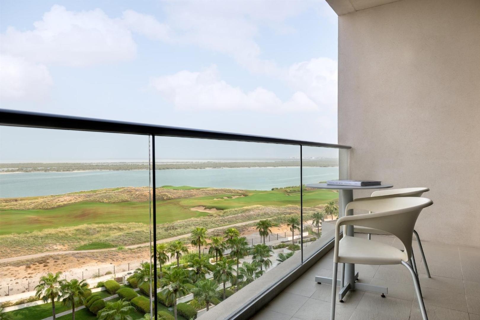 Crowne Plaza Abu Dhabi - Yas Island