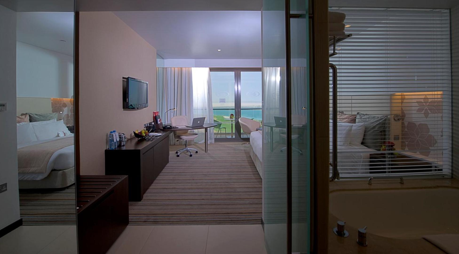 Crowne Plaza Abu Dhabi - Yas Island