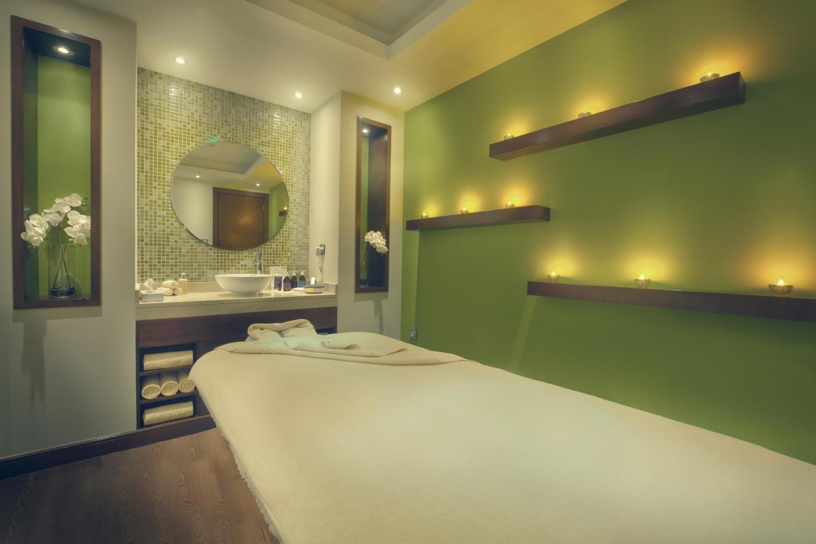 Khalidiya Palace Rayhaan