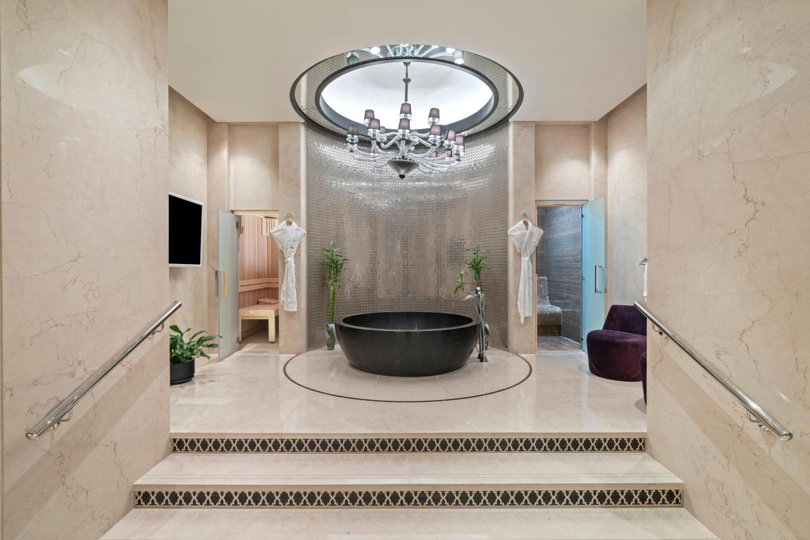 Rixos Marina Abu Dhabi