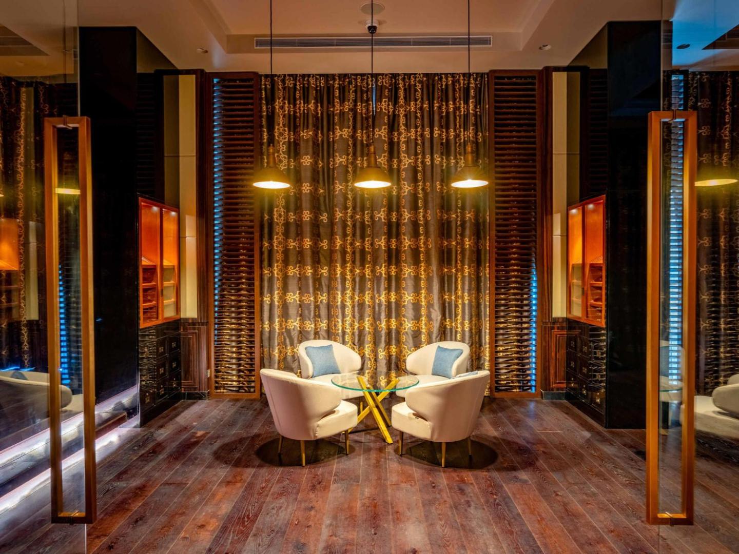 Rixos Marina Abu Dhabi