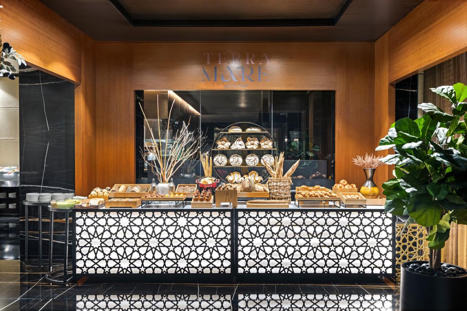 Rixos Marina Abu Dhabi