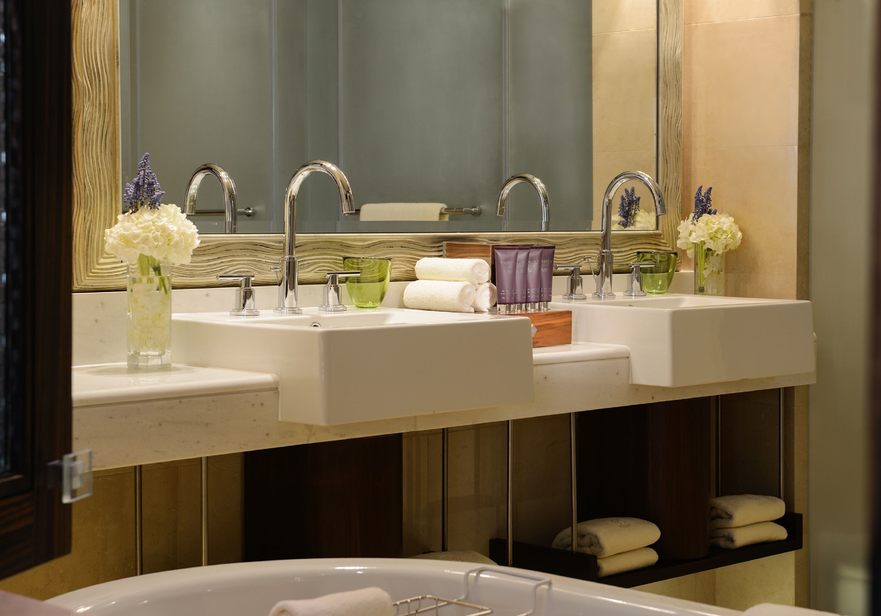 The Ritz-Carlton Abu Dhabi Grand Canal The Ritz-Carlton Abu Dhabi Grand Canal