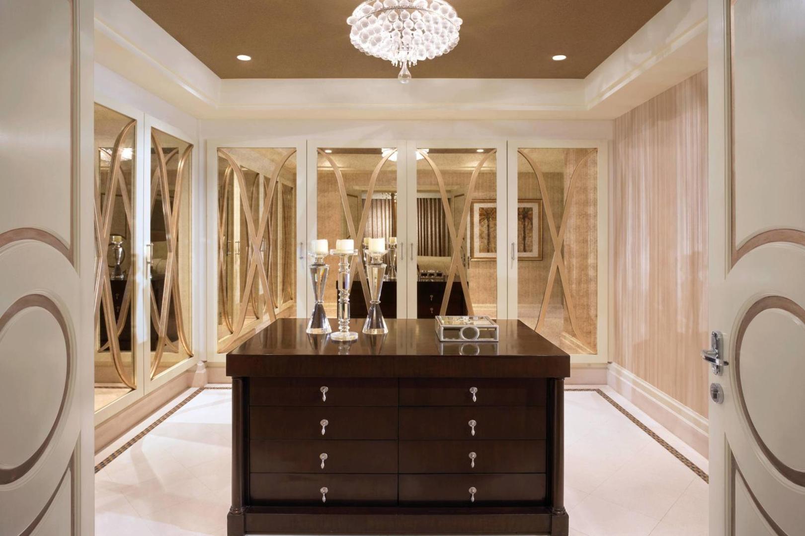 The Ritz-Carlton Abu Dhabi Grand Canal The Ritz-Carlton Abu Dhabi Grand Canal