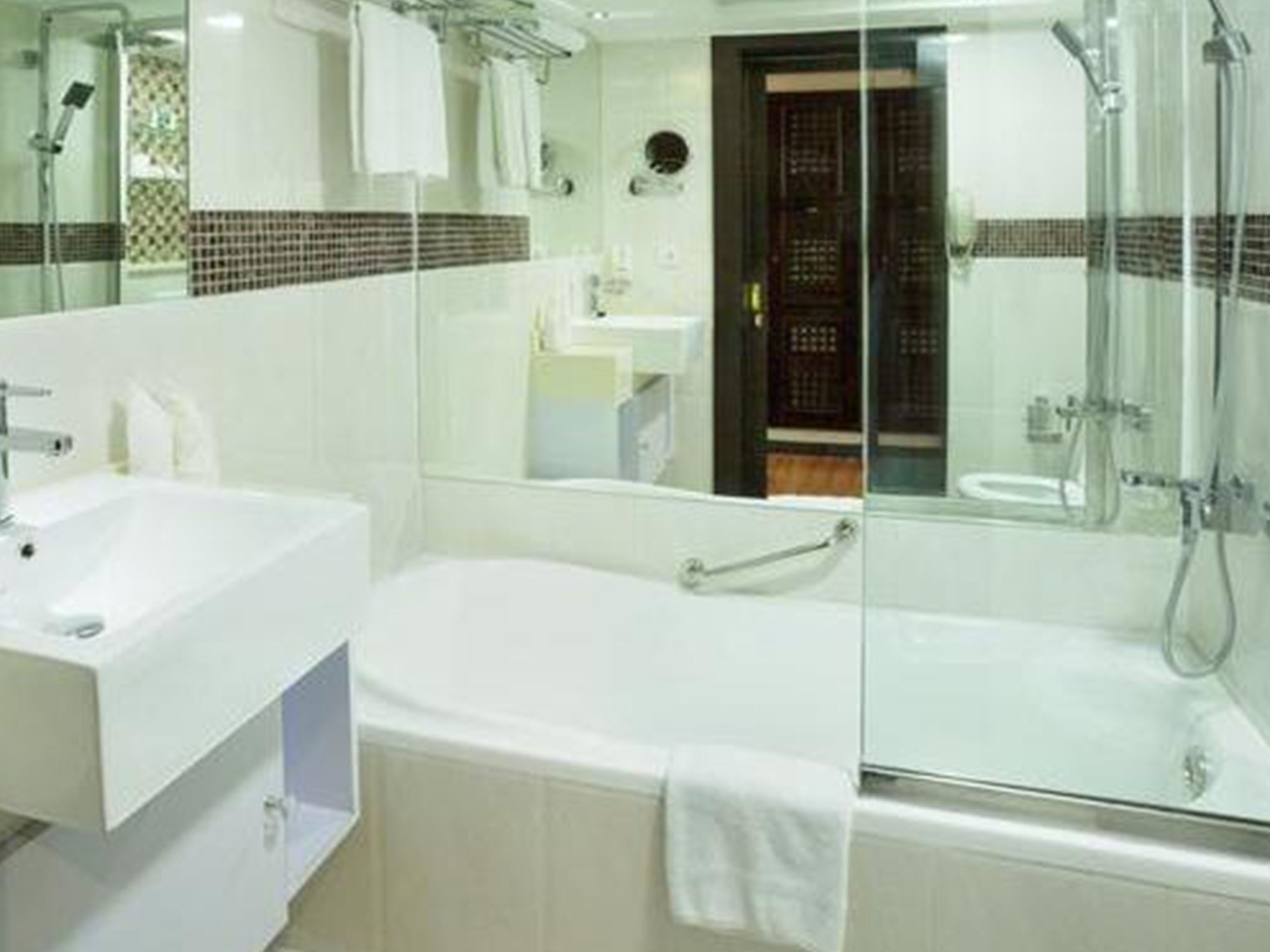Arabian Courtyard Hotel & Spa Arabian Courtyard Hotel & Spa