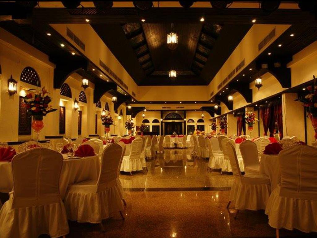 Arabian Courtyard Hotel & Spa Arabian Courtyard Hotel & Spa